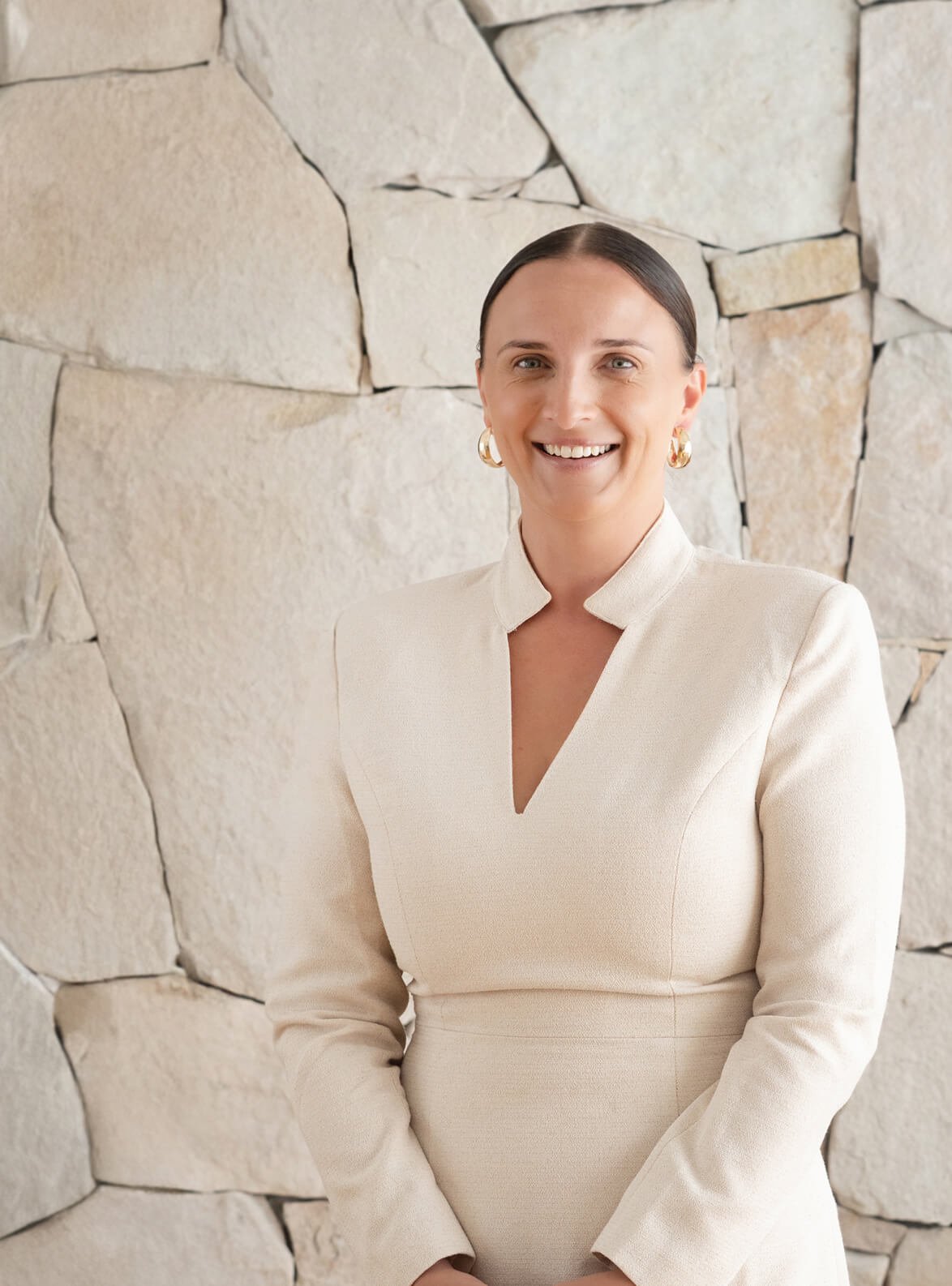 rebecca-hanzic-real-estate-agent-profile-picture-2.jpg