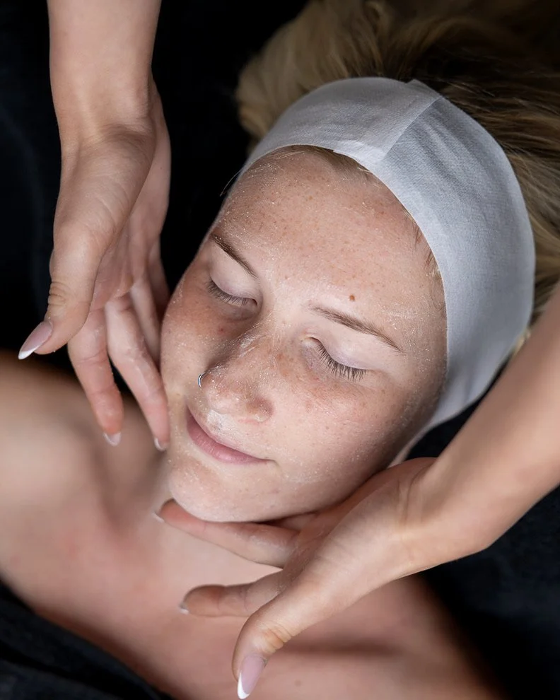 Signature Glow Facial