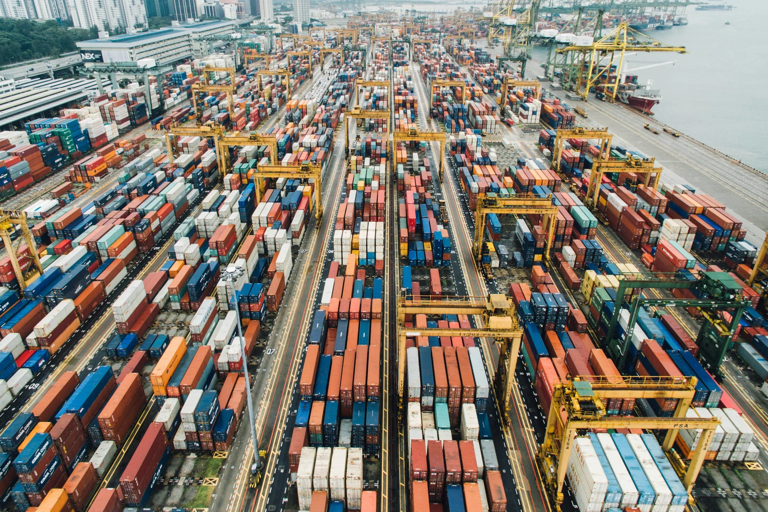 How to optimise your supply chain: what the data shows actually improves performance
