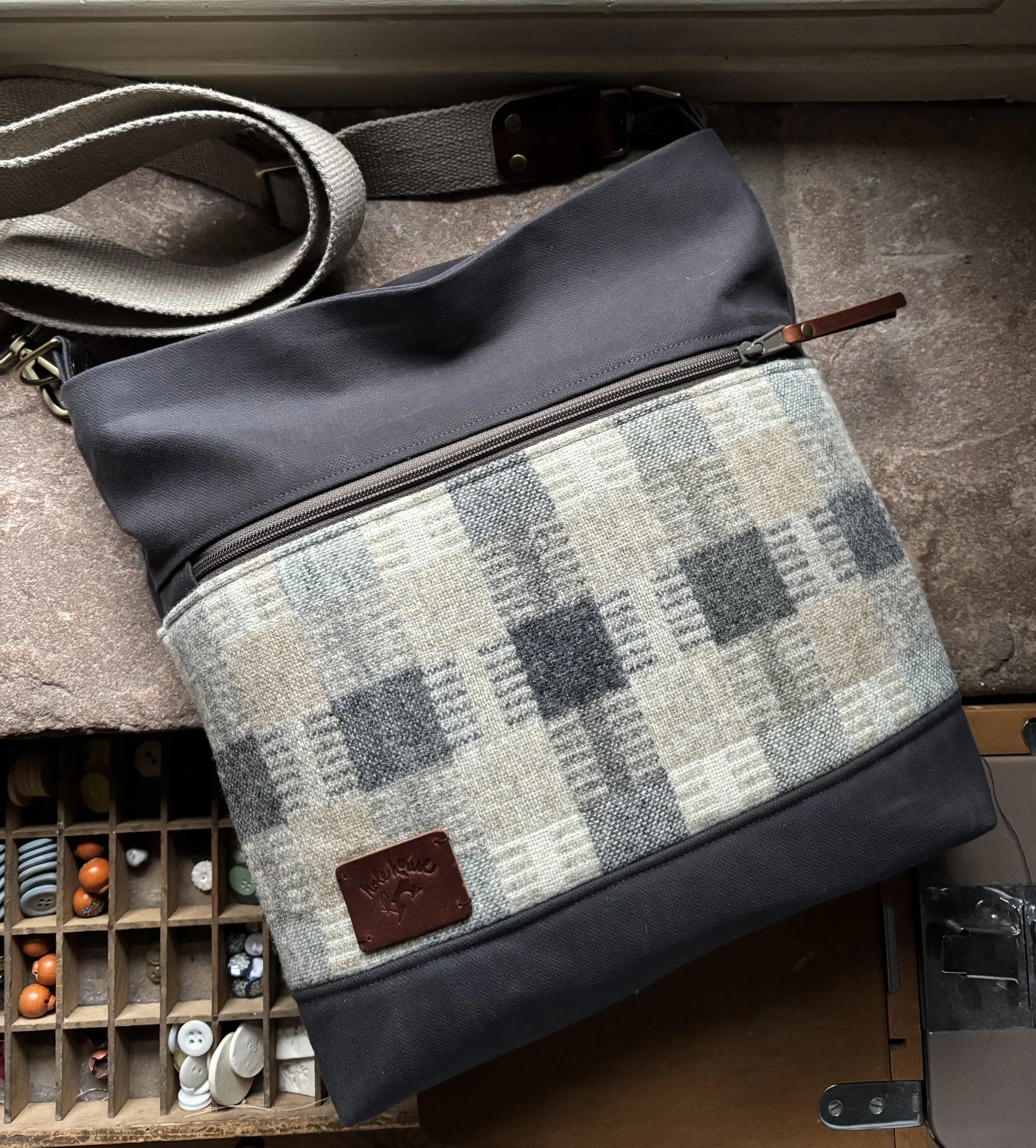 Zip Top Forager Bag