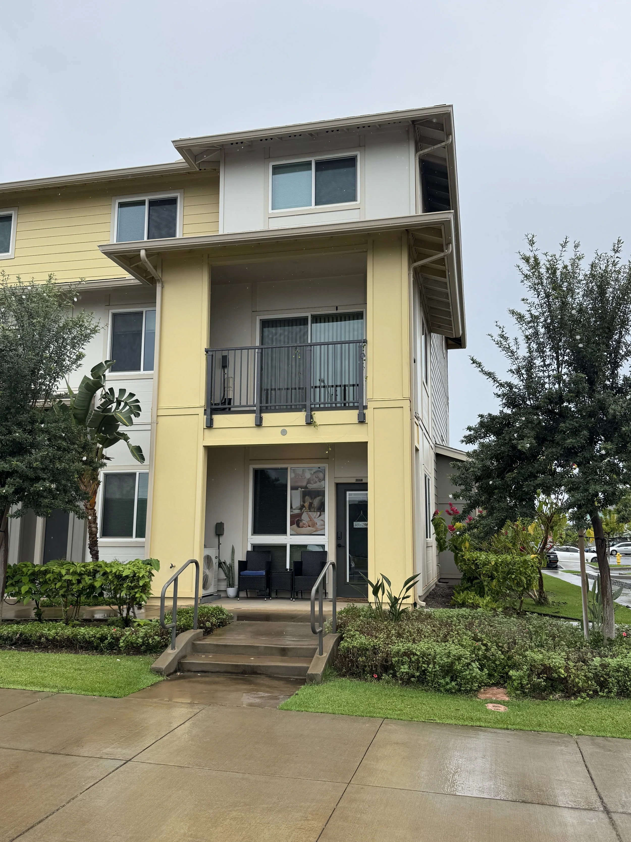 Thai Healing Massage, Unit #2008, is located in the corner of 91-3525 Kauluakoko St building; the private driveway entrance is immediately to the right of our shop. In the back of our shop is guest parking and 2 reserved stalls in front of our garage