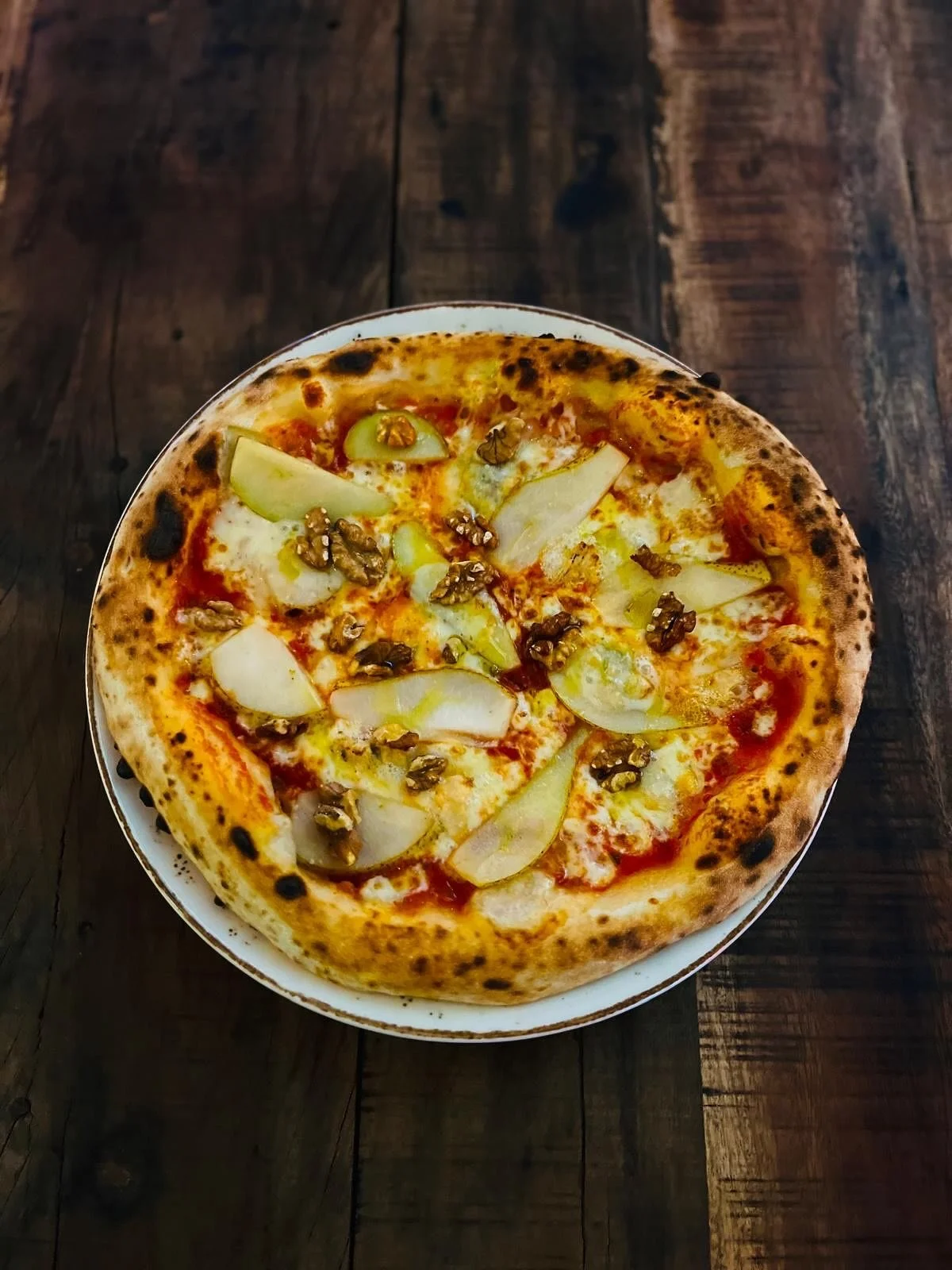 Zur Beilage oder als Vorspeise
Pane di Pizza Pizzabrot mit Tomate &amp; Oliven&ouml;l 9,90&euro;
Beilagensalat zum Hauptgericht 4,50&euro;
Herbstliche Antipastivariation 14,90&euro;
Parmaschinken, Salami, marinierter K&uuml;rbis, gegrilltes Gem&uuml;