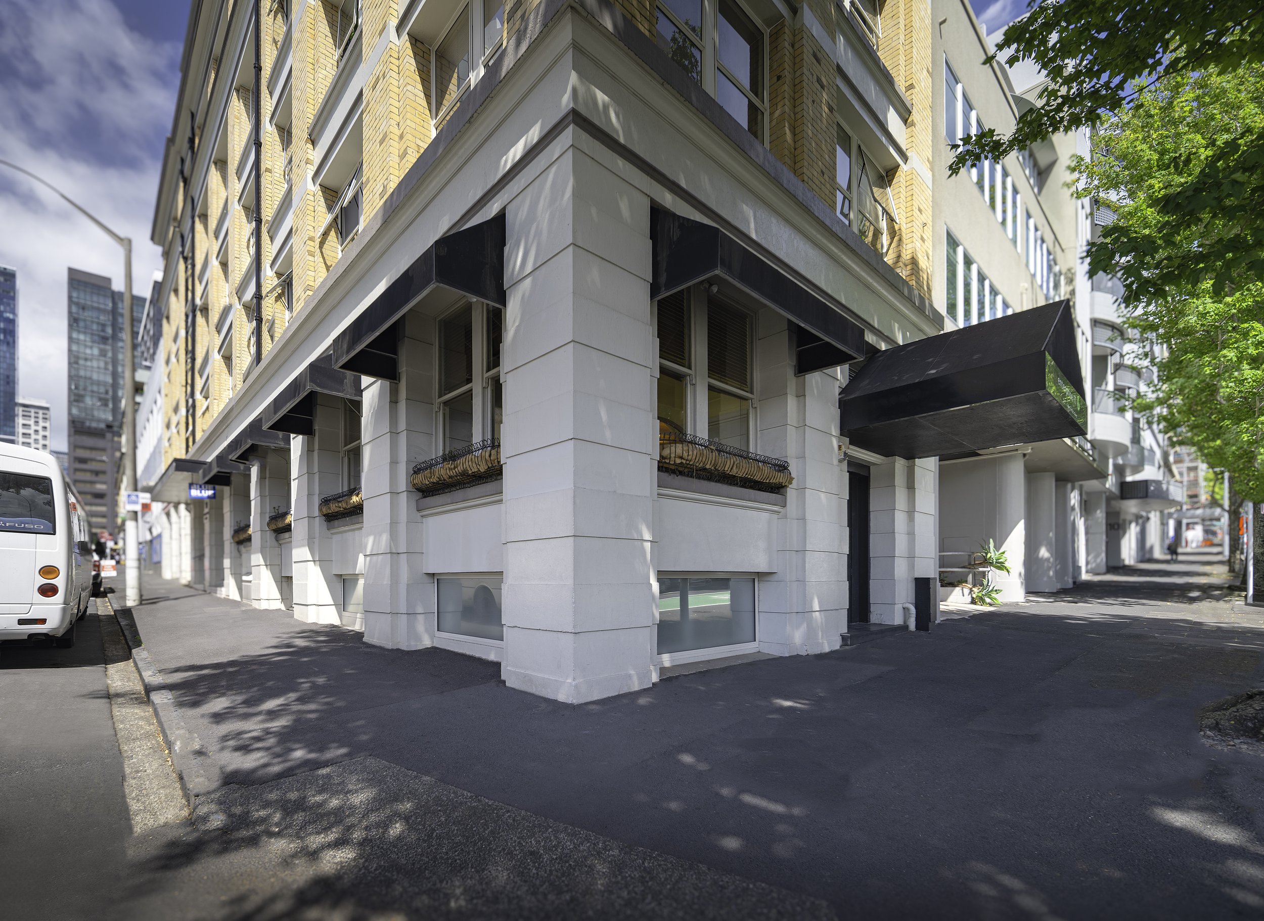 The site main entrance