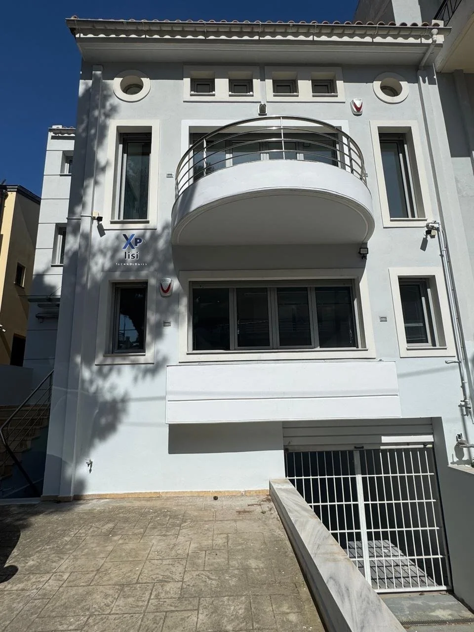 Xplisi Offices