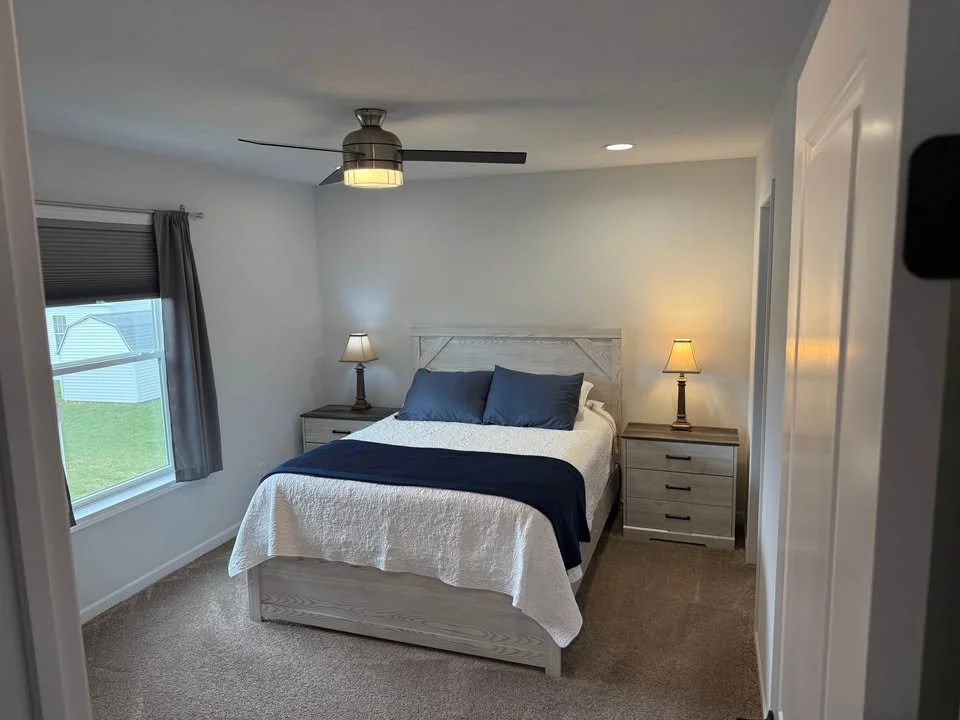 8 Bedroom.jpg