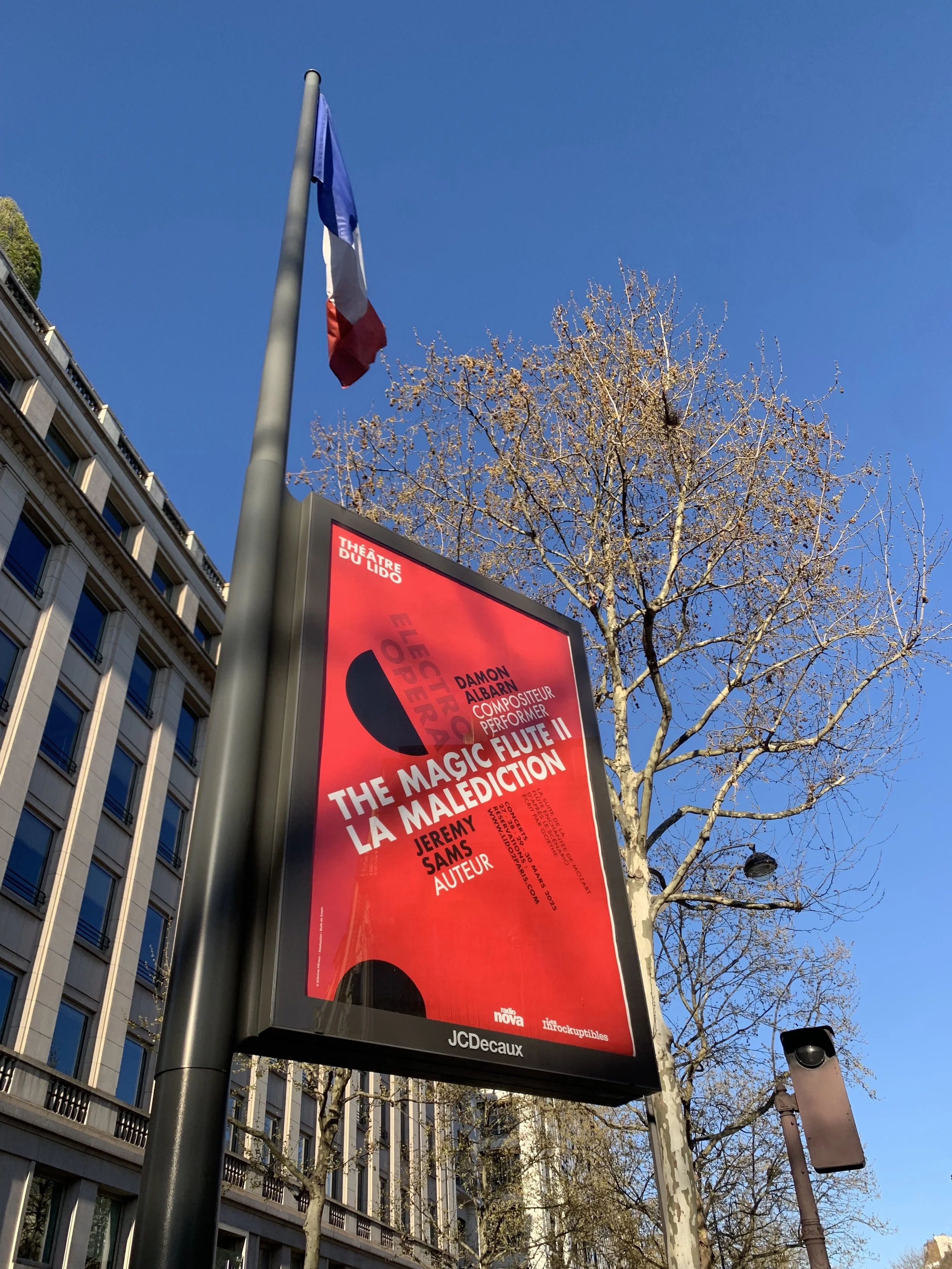 Paris-based English-speaking makeup artist for The Magic Flute II La Malédiction, Damon Albarn electro-opera, Théâtre du Lido Paris