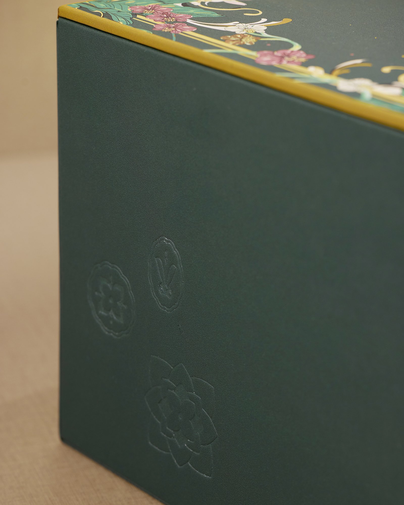 The Peninsula Bangkok_Mooncake_Limited_Box_ (4).jpg