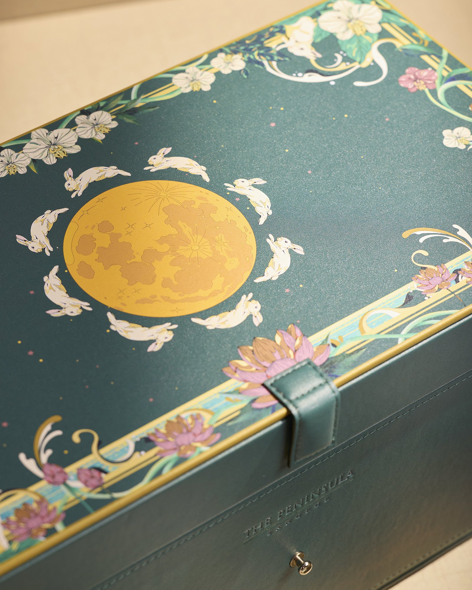 The Peninsula Bangkok_Mooncake_Limited_Box_ (5).jpg