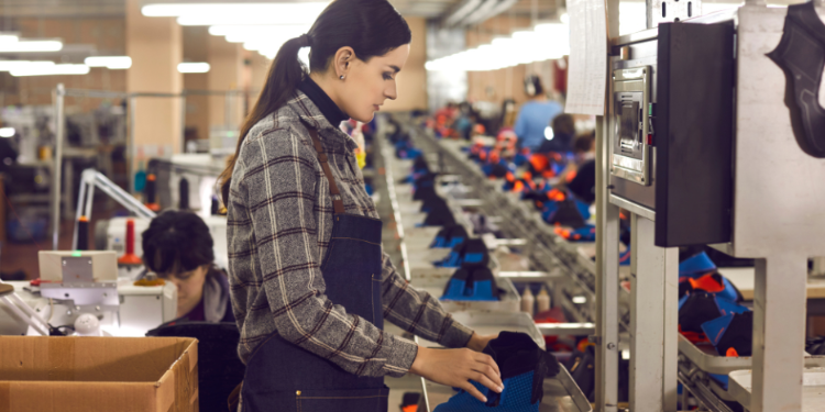 A start-up guide to working with clothing manufacturers.