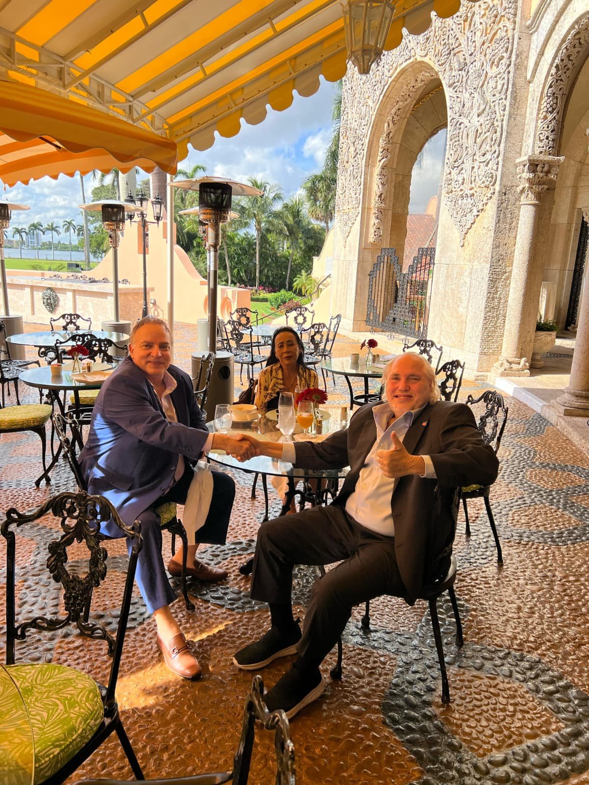 Professor Robert at Mara Largo