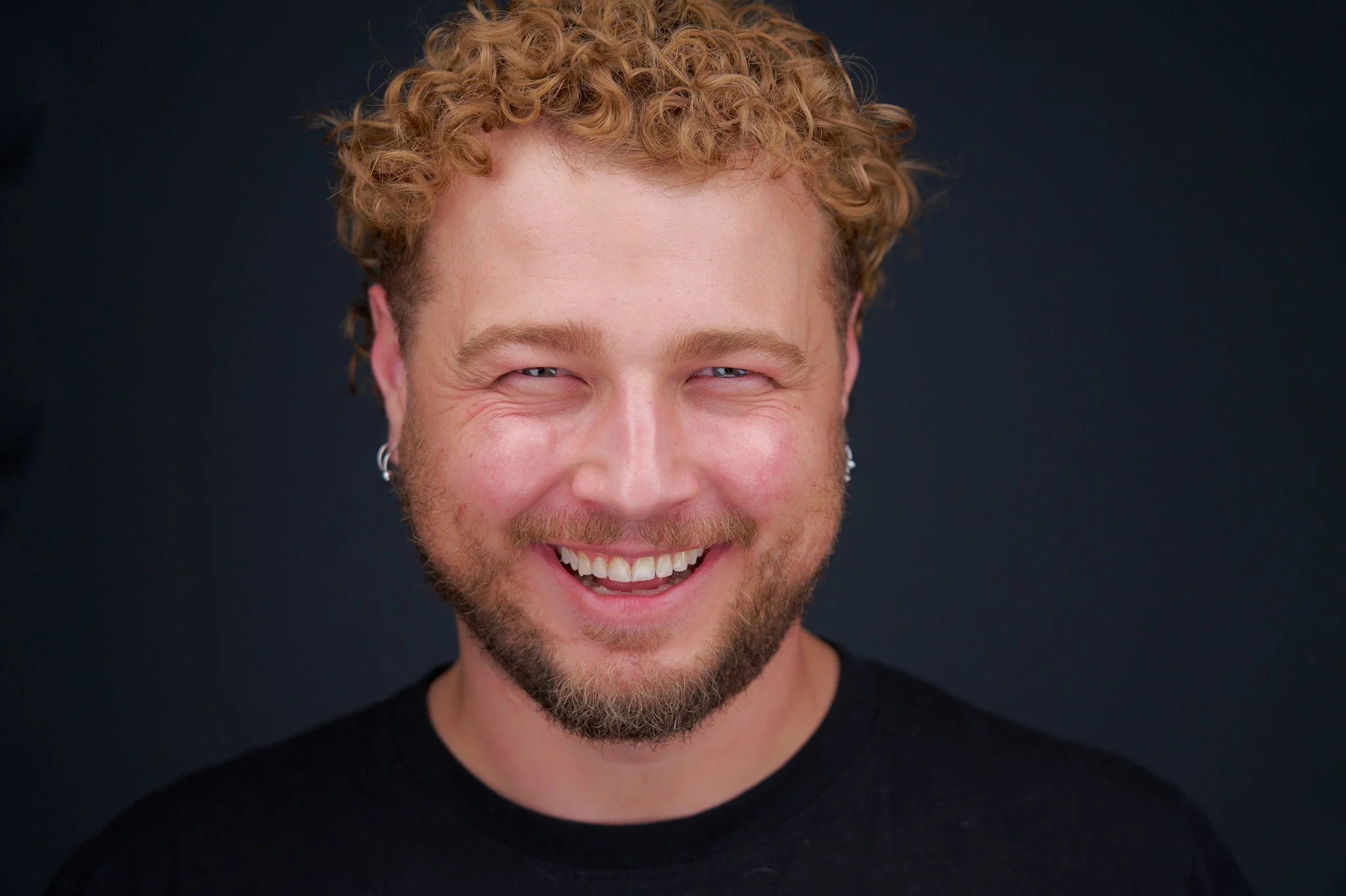 Men_s Professional Headshot_01.jpg