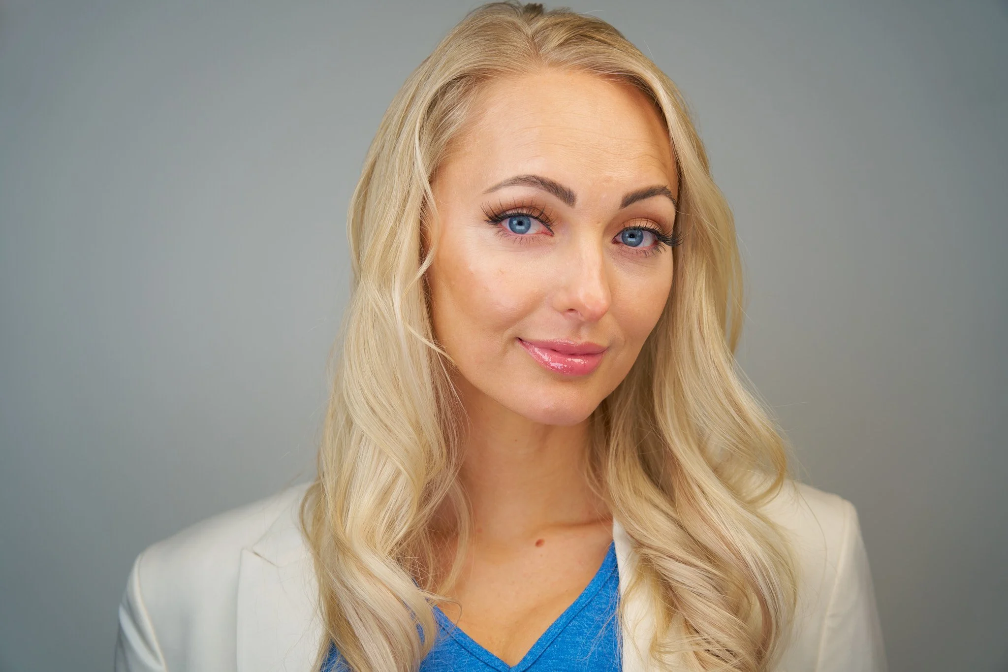 Women_s Professional Headshot_07.jpg