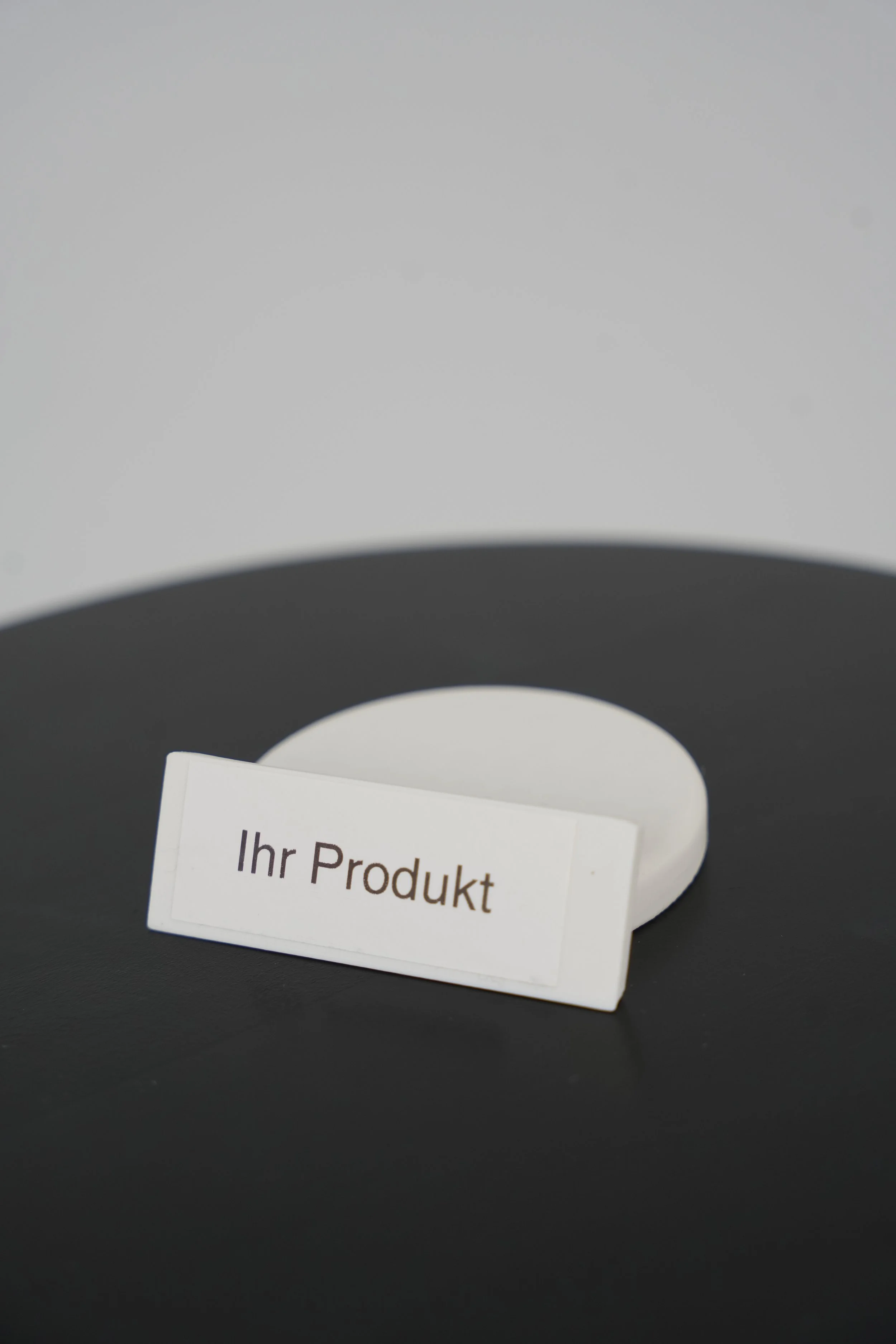 Product Presenter Model A