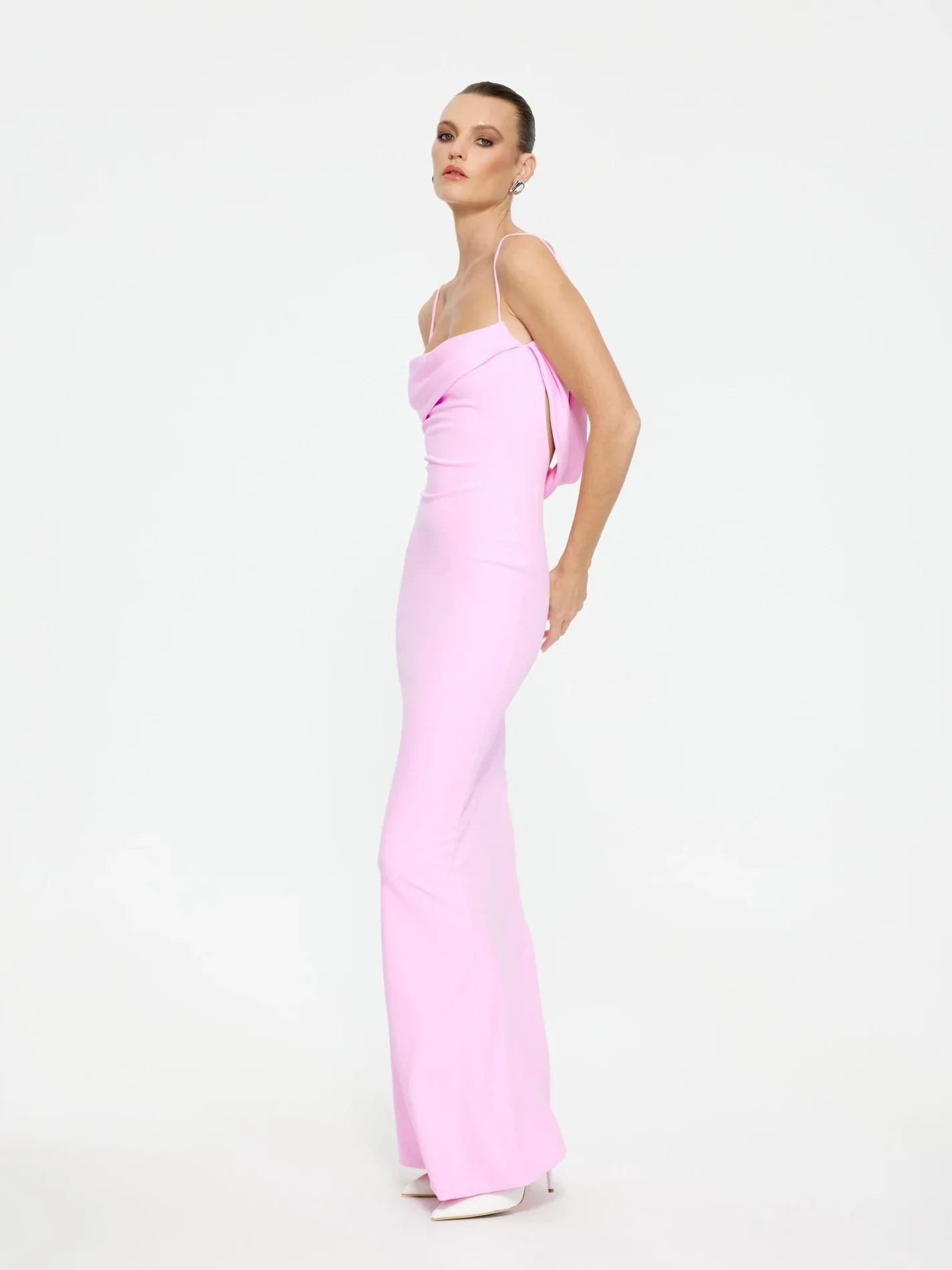 havilland-gown-taffy-pink-846365 (1).webp