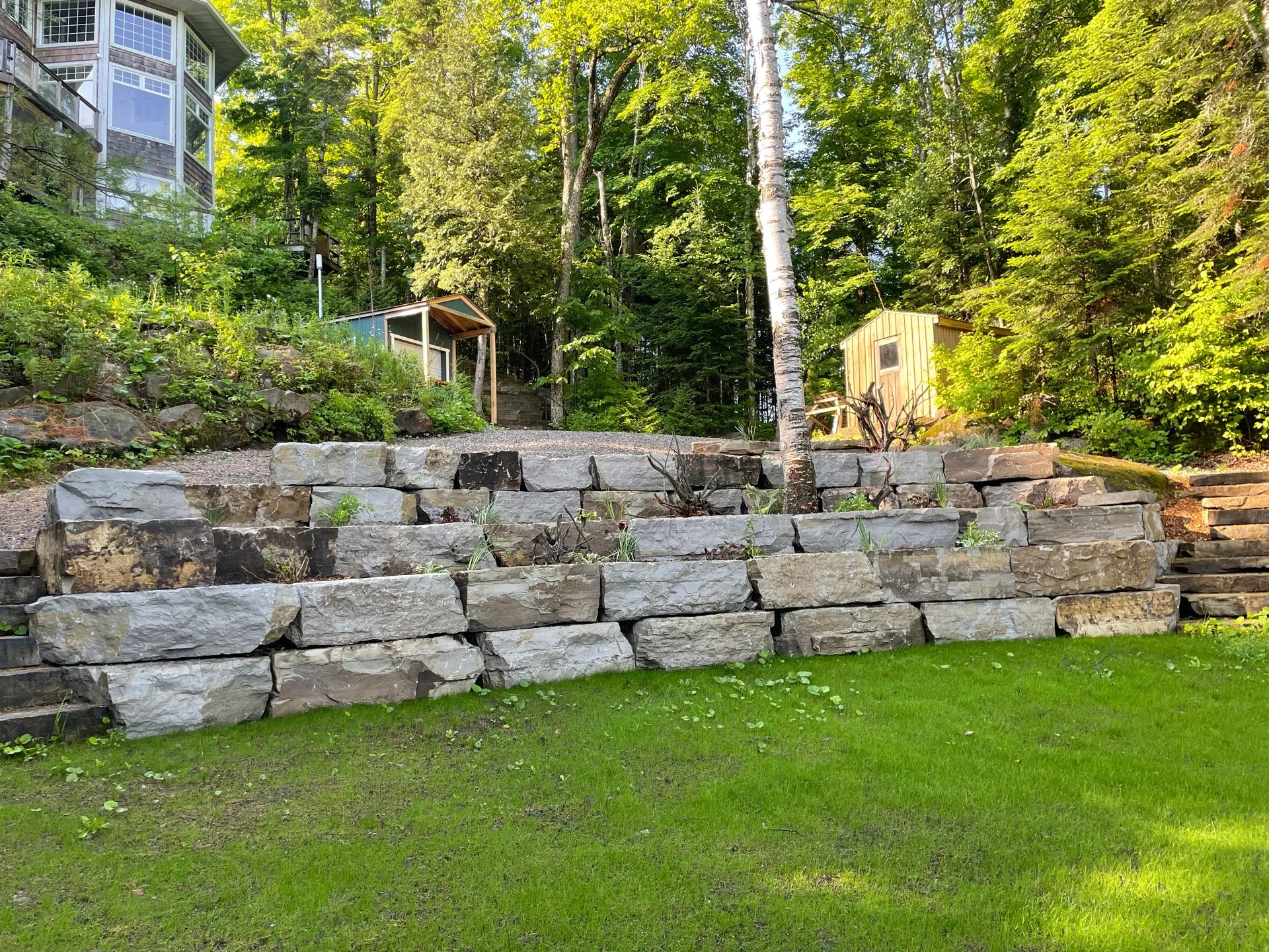 Limestone retaining wall