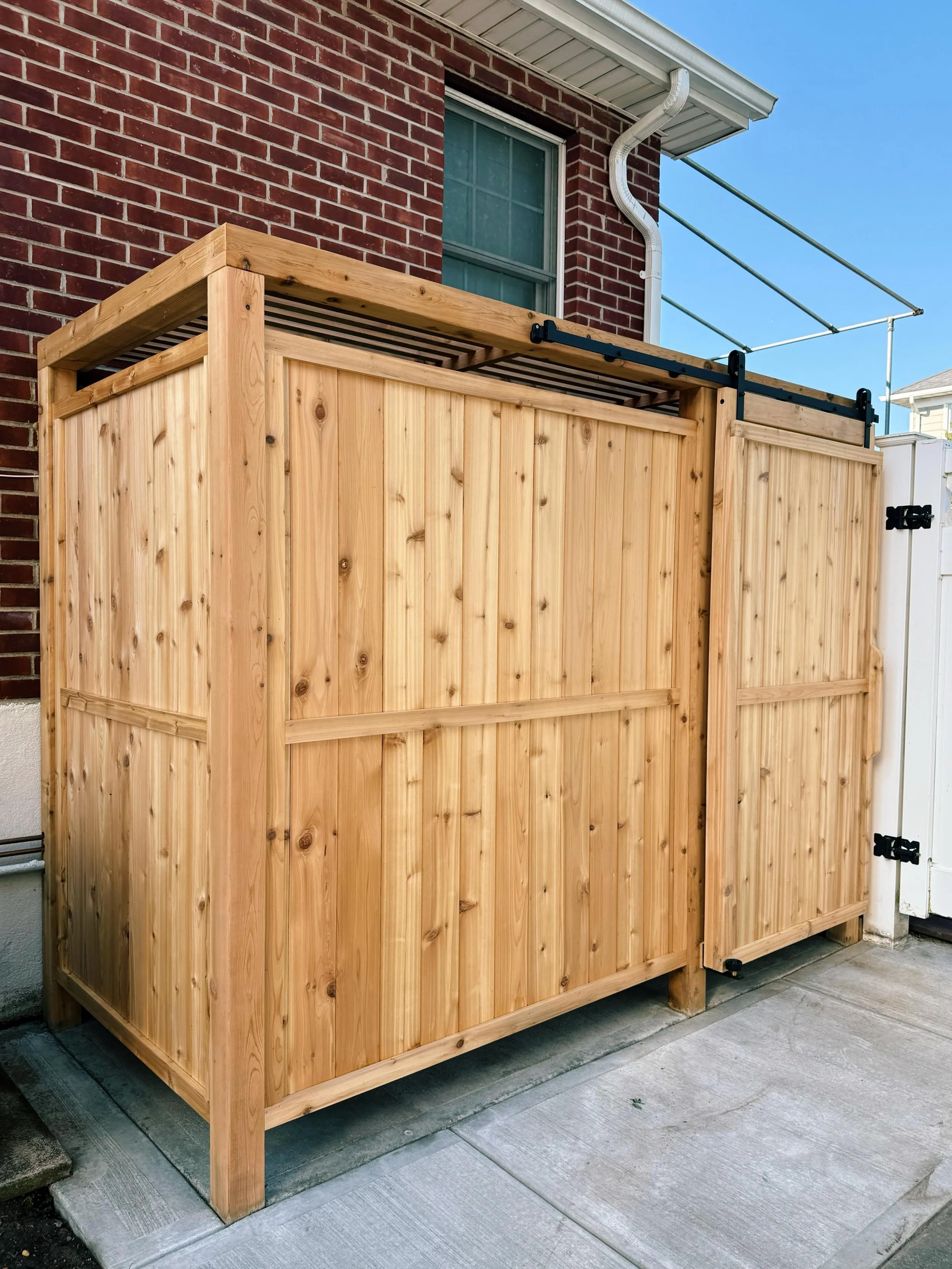Outdoor shower season