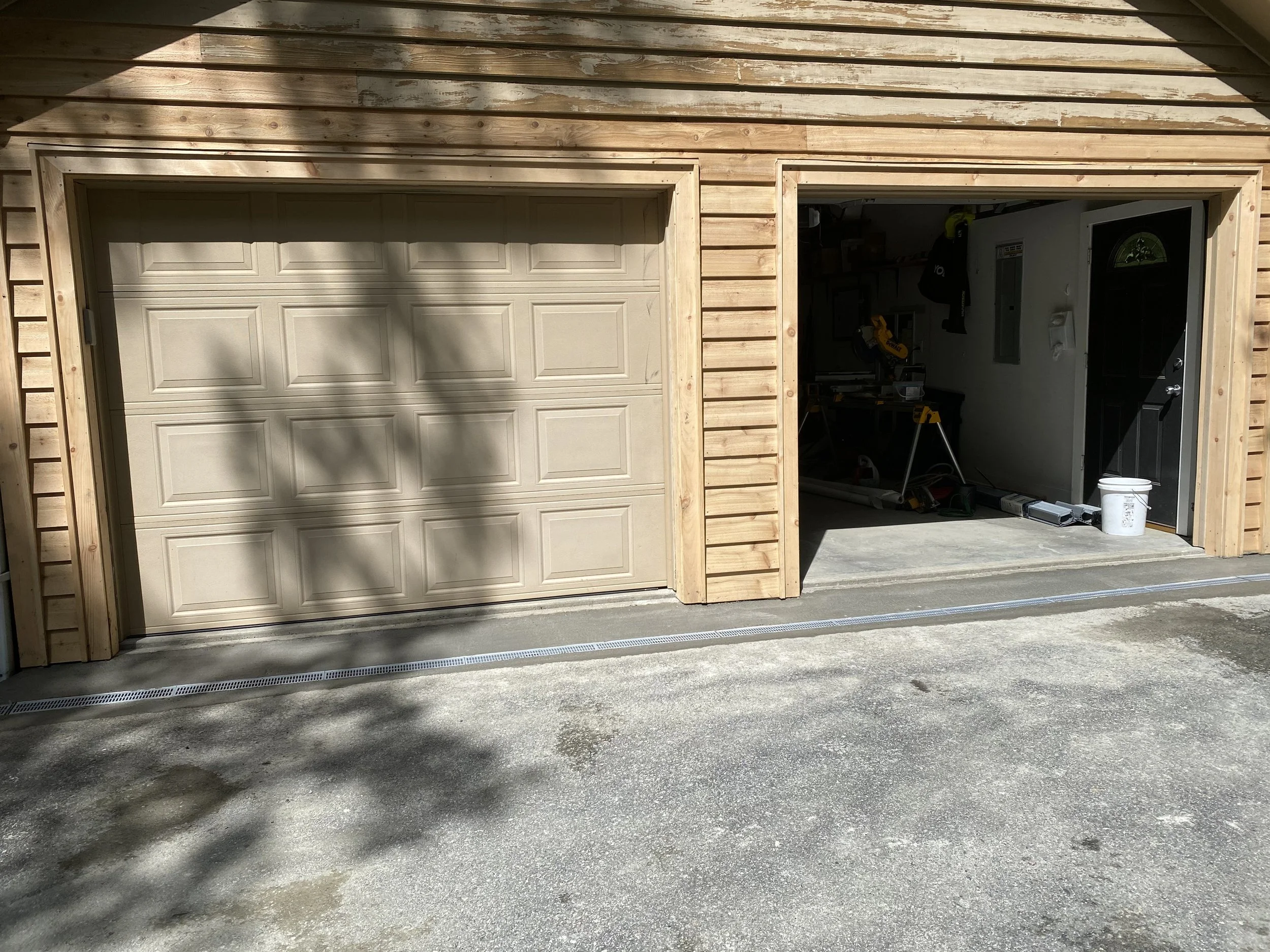 Garage built by Antonio’s Construction, providing exterior construction in Ashe County and Watauga County, NC