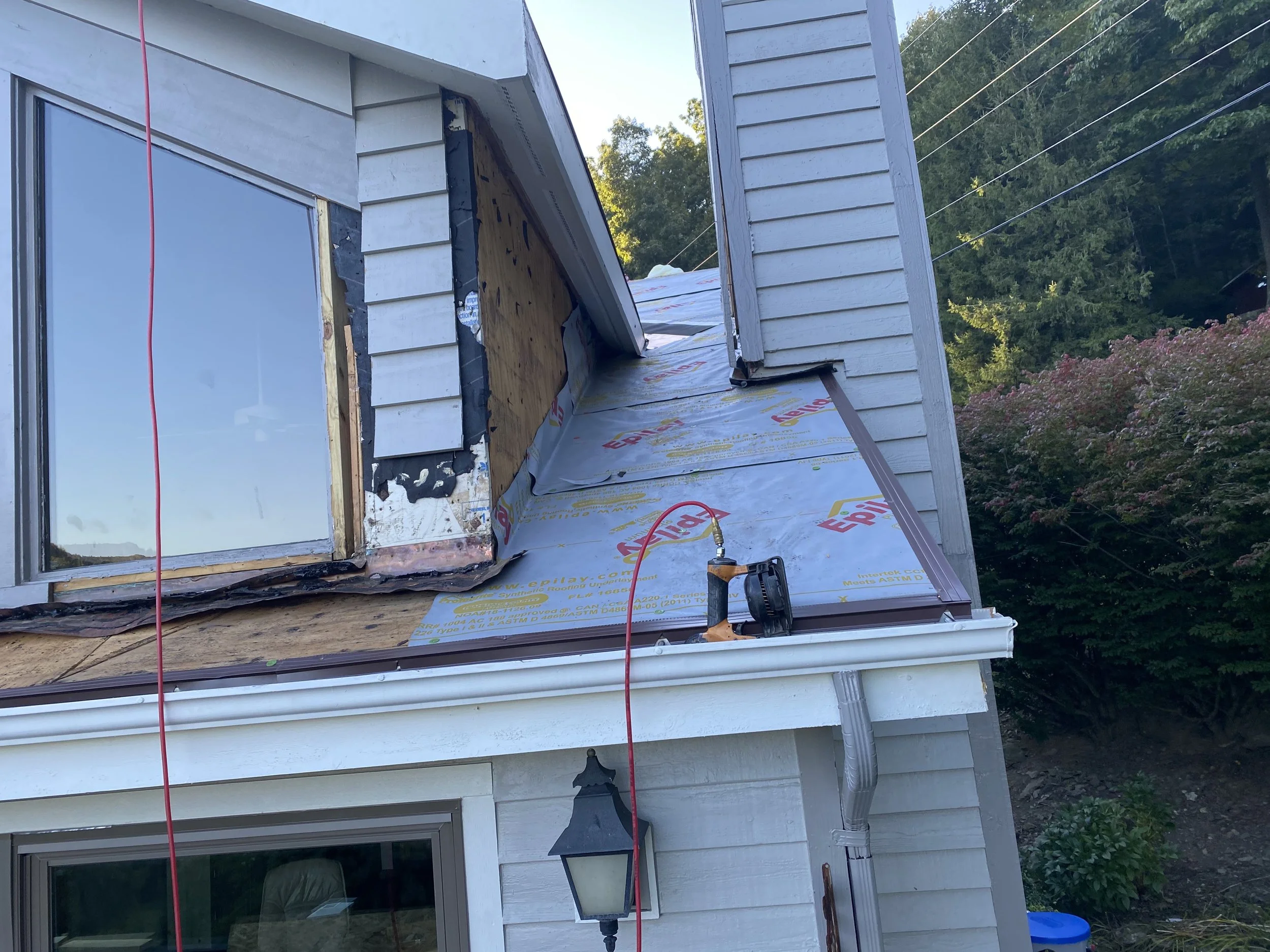 Antonio’s Construction providing roofing services in Ashe County and Watauga County, NC