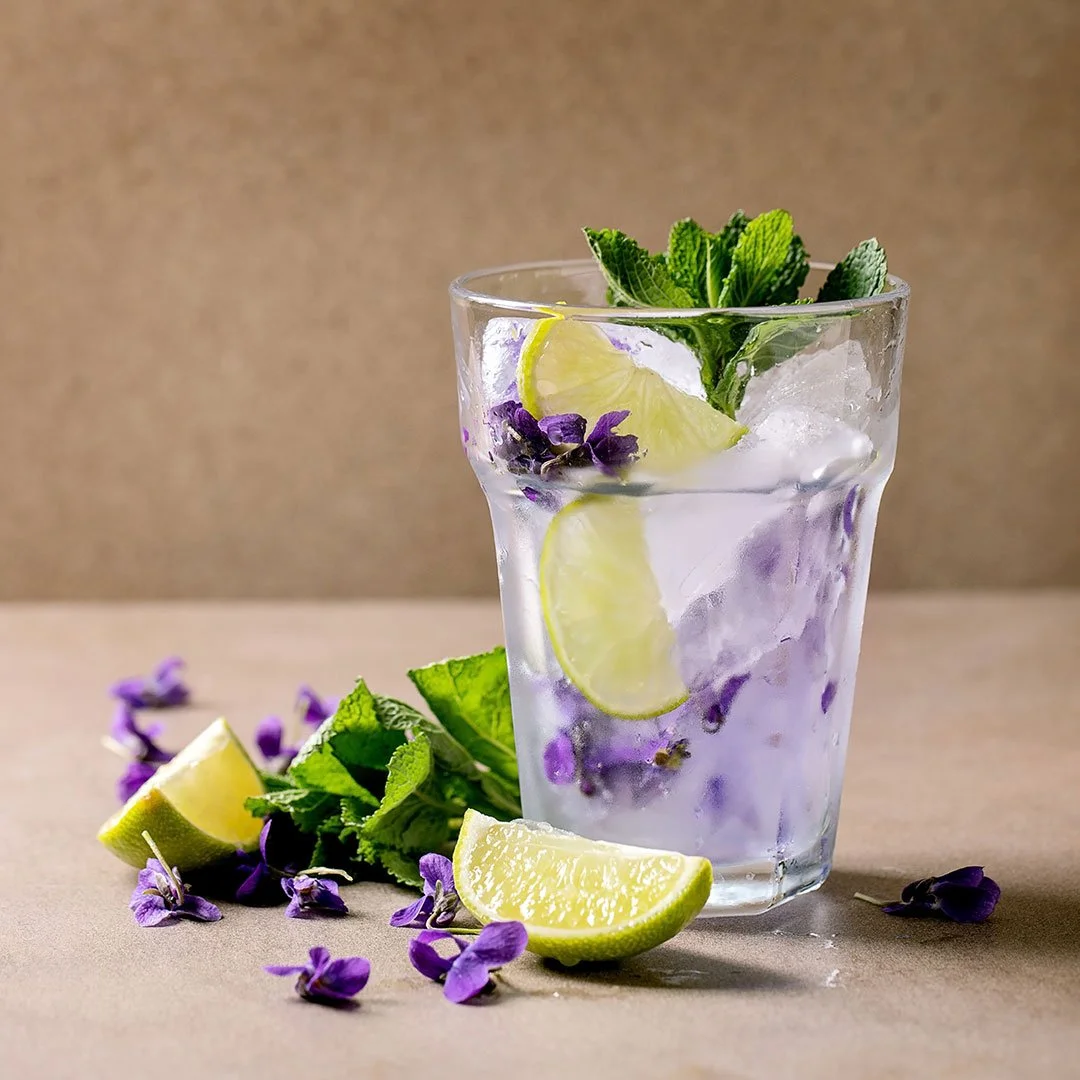 Wasser_mit_Duftveilchen.jpg