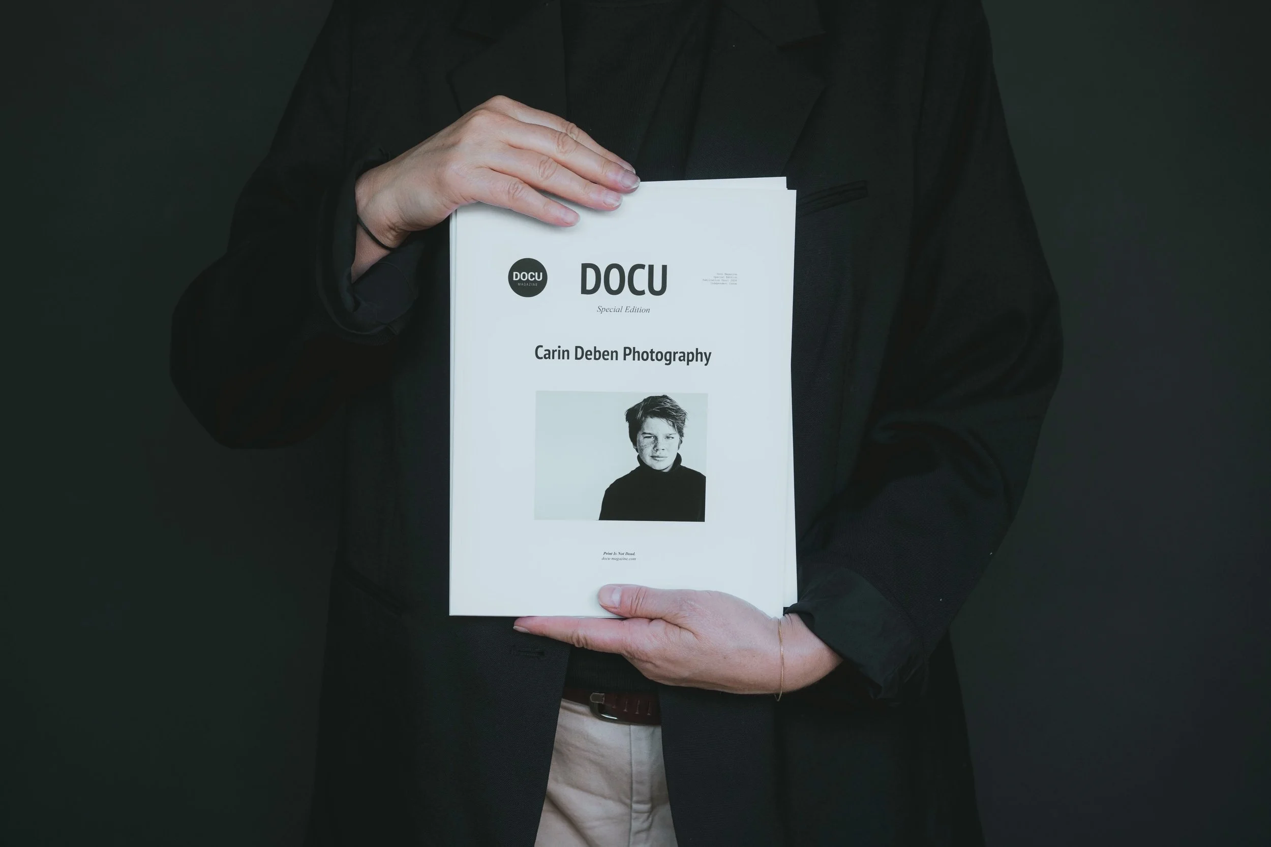 Dit is er zo eentje waarvan je even denkt: ok&eacute;, dit is wel heel gaaf.
@docu.magazine heeft mij geselecteerd voor een Special Edition Print Publication. Een volledige uitgave gewijd aan mijn werk. Niet iets wat je elke dag meemaakt.
Niet zozeer