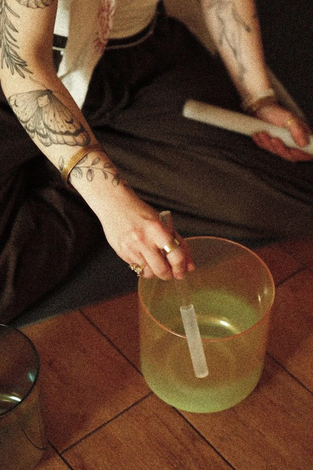 Soundhealing Soundath Crystal Bowls Hamburg Elma Gross