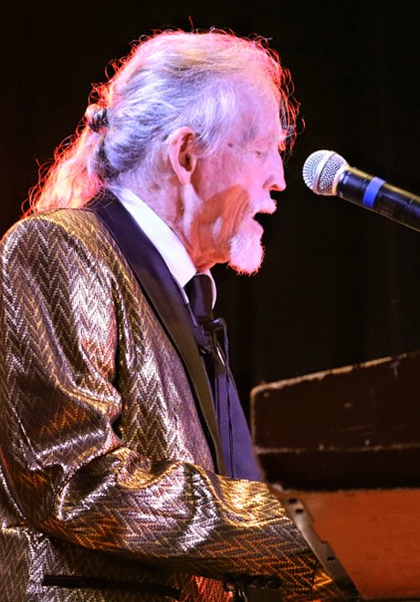 Larry Siefers, Pure Gold Showband Keyboards, Saxophone, Harmonica & Flute Player and Vocals