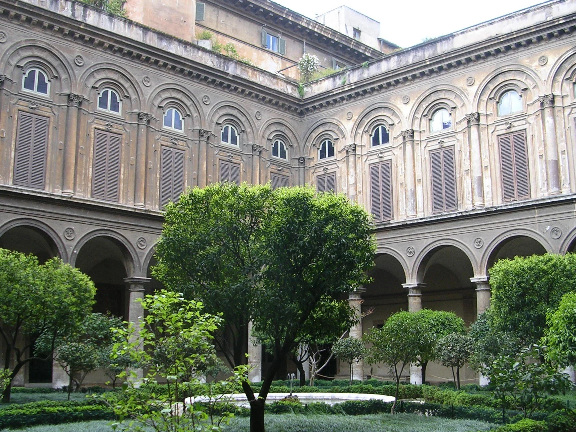 Doria Pamphilj Gallery and the church of Santa Maria Sopra Minerva