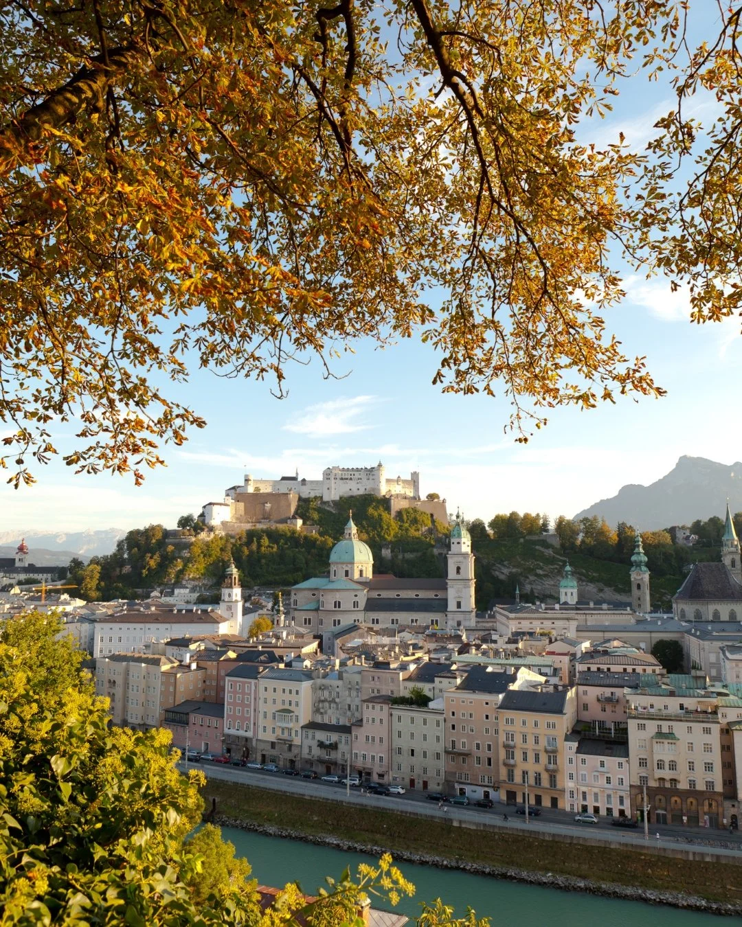 Salzburg by med historisk arkitektur og kulturelle oplevelser