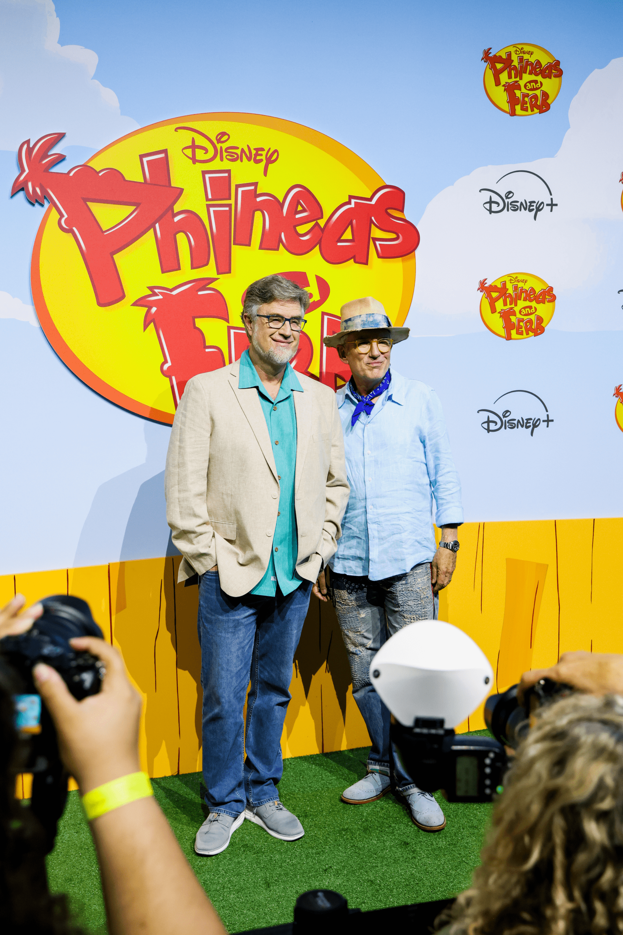LC_PhineasFerb053125-65.png