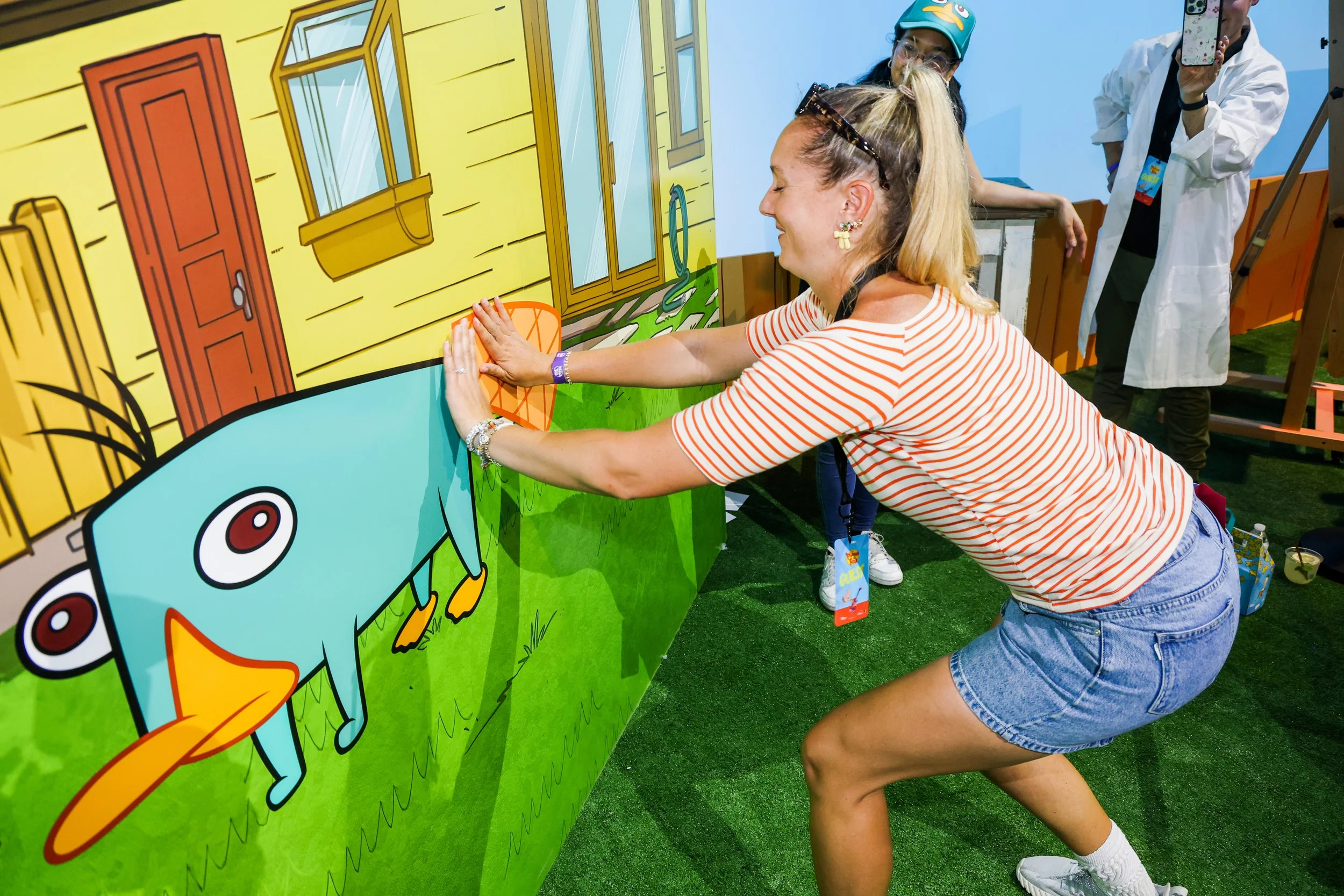 LC_PhineasFerb053125-166.jpg
