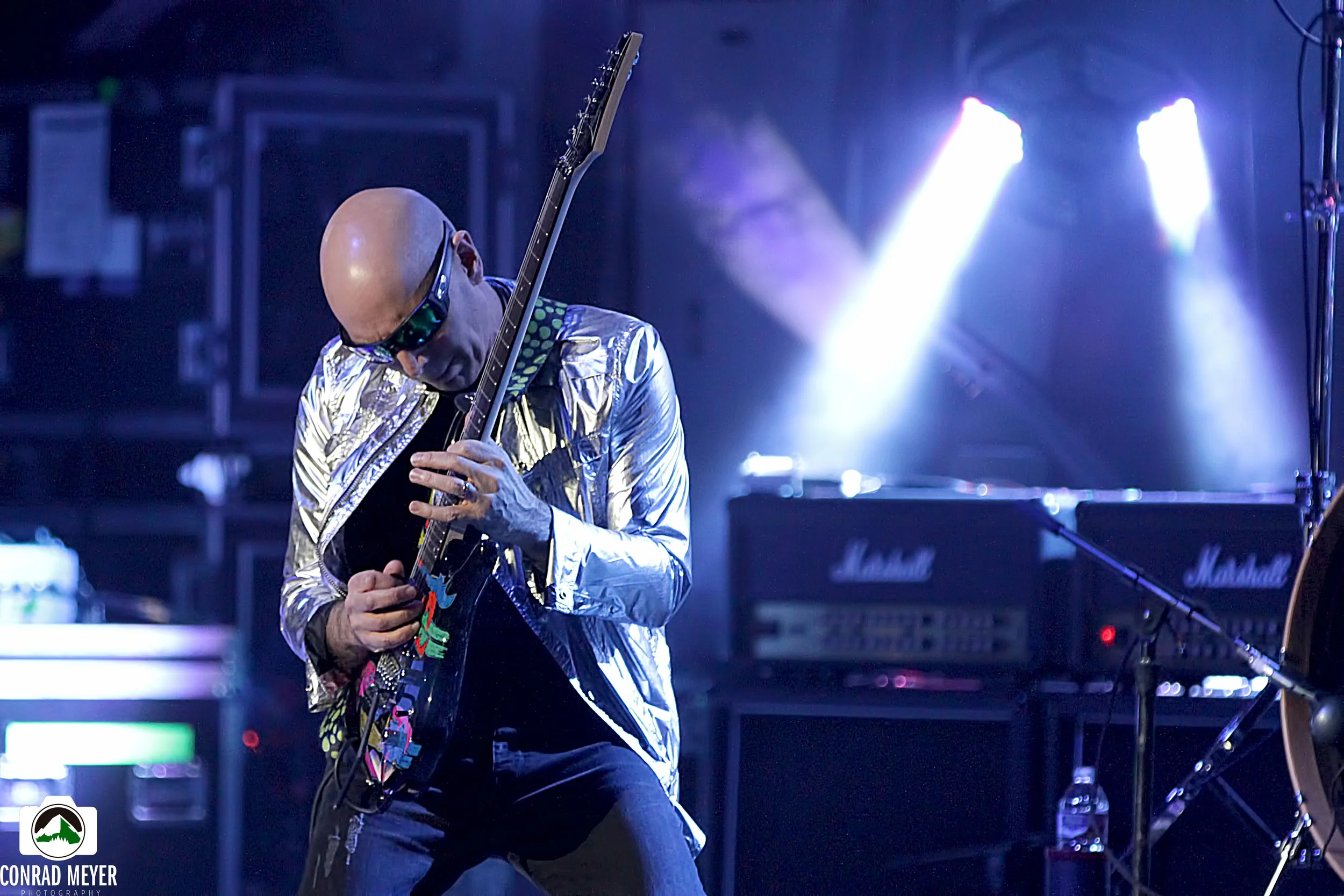 satriani7.jpg