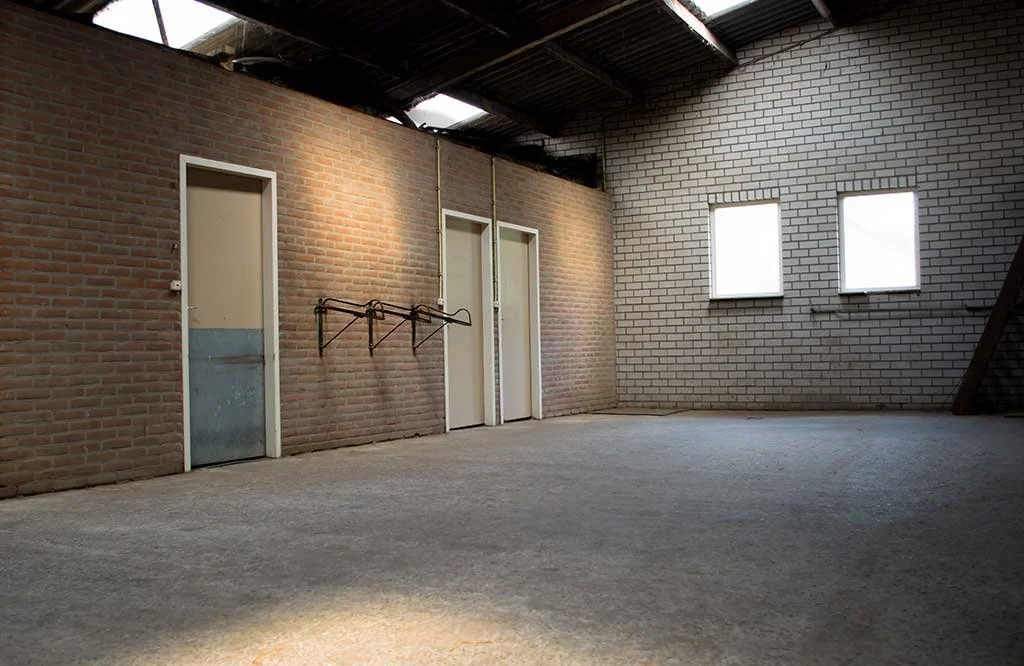 Dressuurstal Oomen poetsplaats