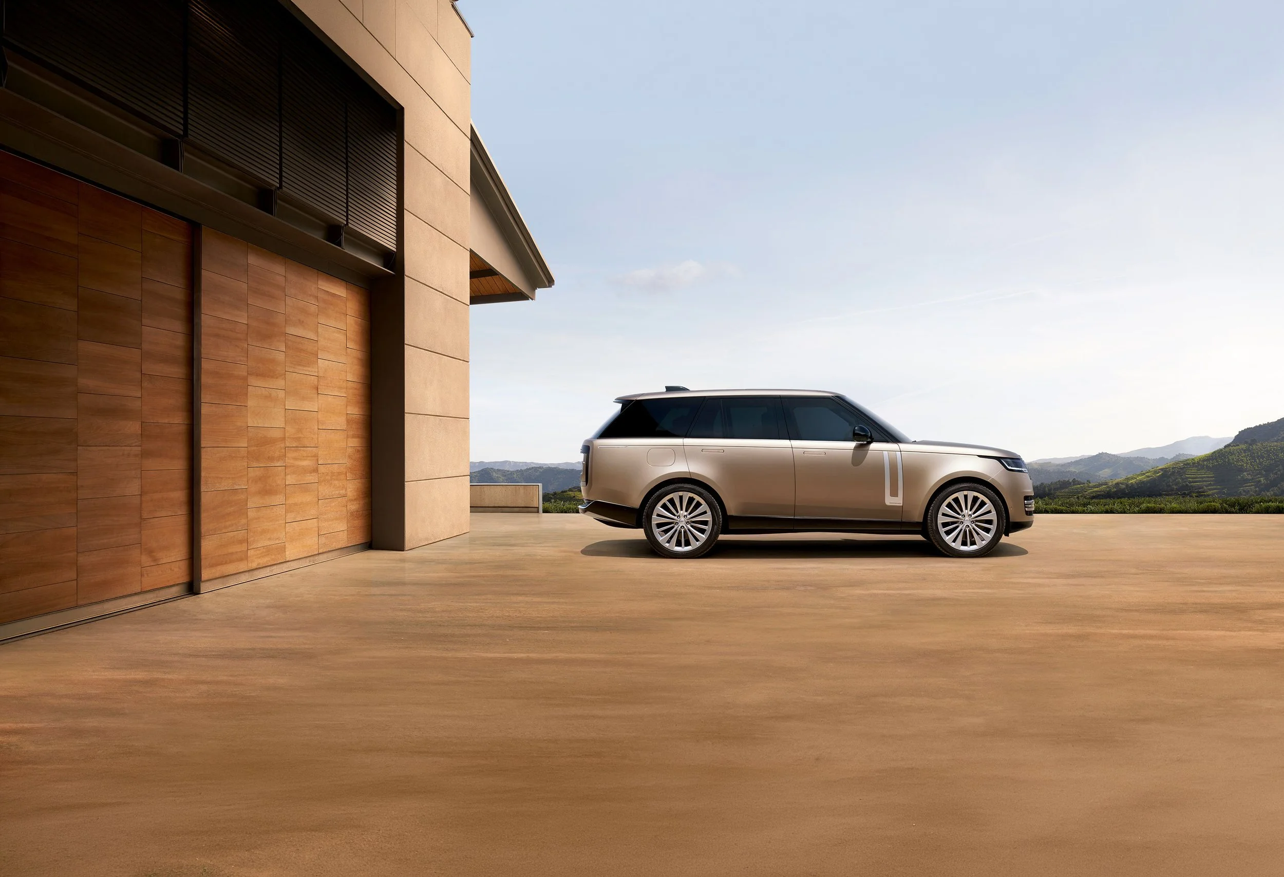 gerry mcgovern range rover sport