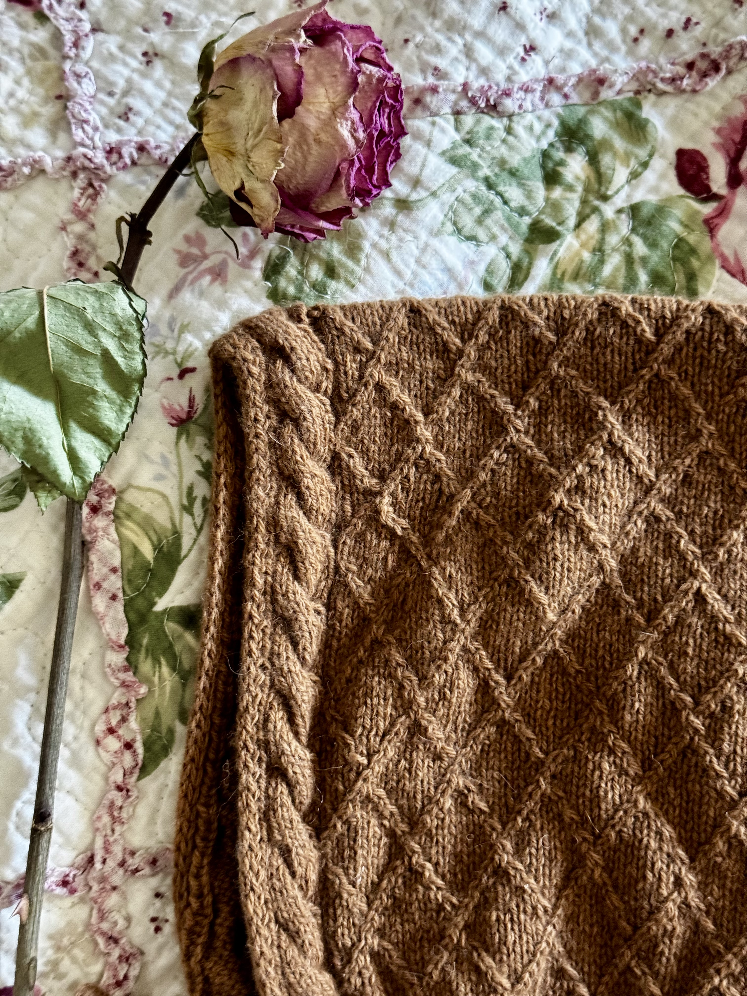 The Acorn Bonnet Pattern