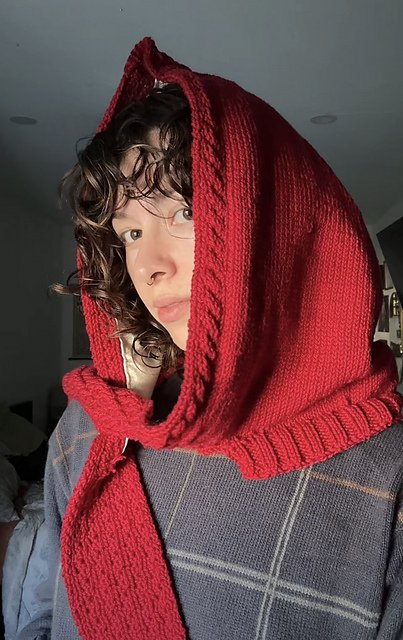 Little red cabled hood 3.jpeg