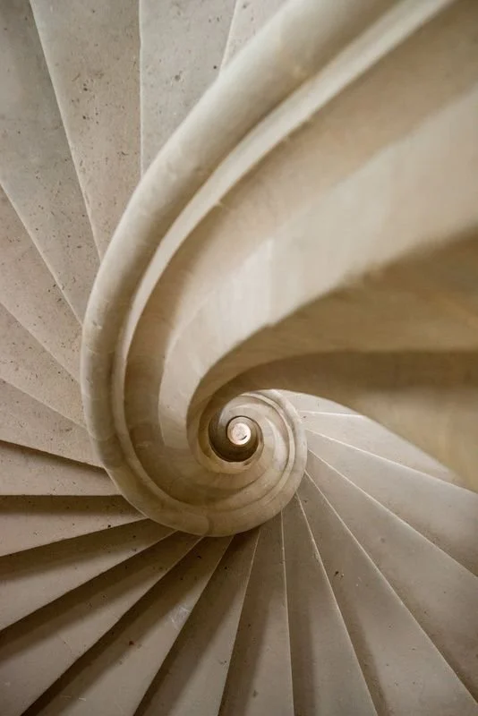 I - Why natural materials calm the human system