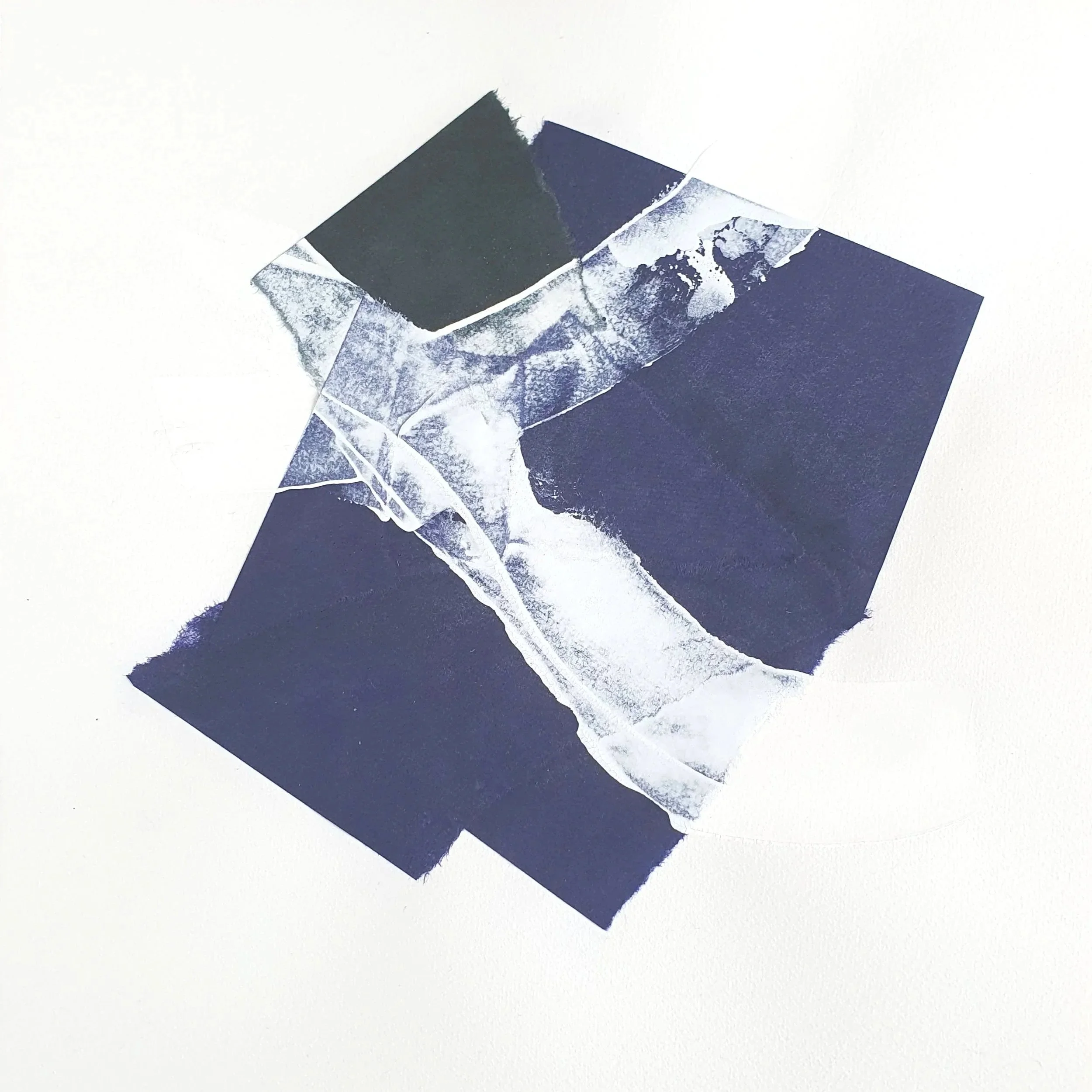 Sans titre · 30x30 cm · papier de soie et gouache sur papier coton