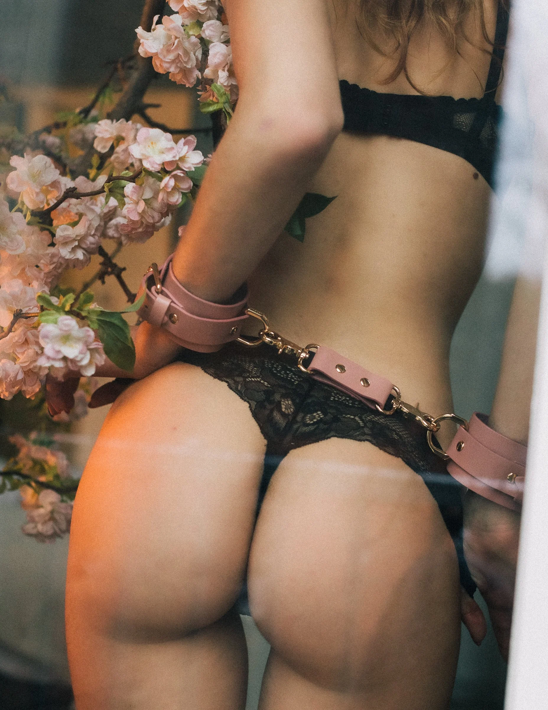 Isabella Kroon - Pavo Couture