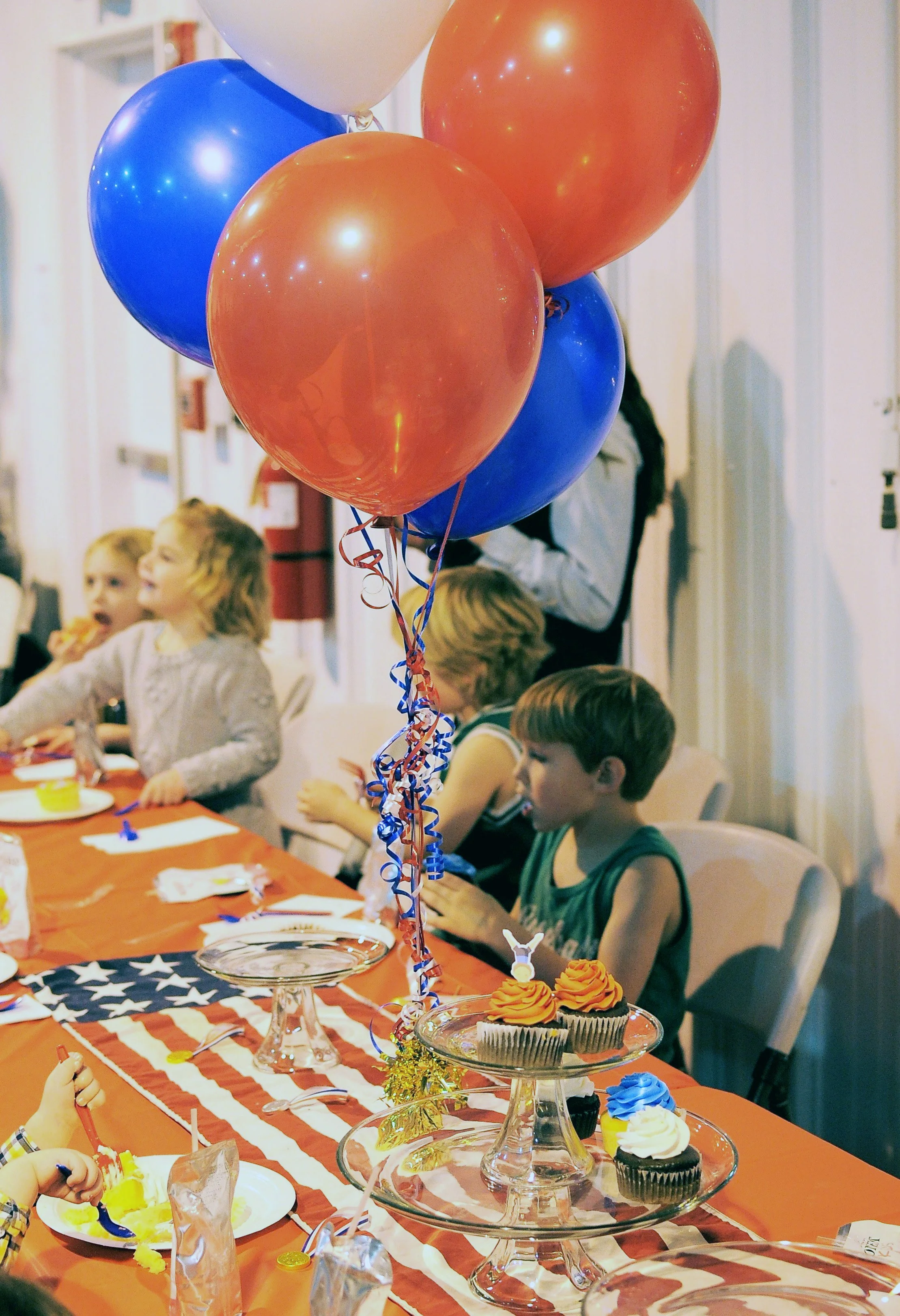 Birthday Party_O'Leary's_04.jpg