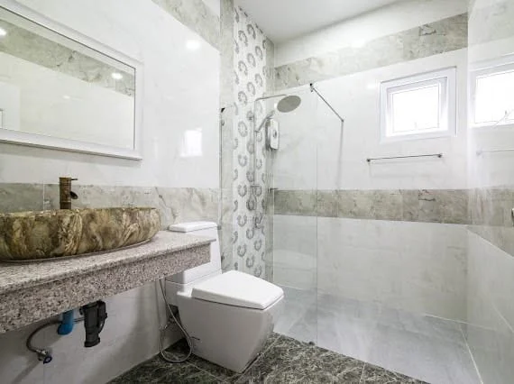 Master Suite Bathroom