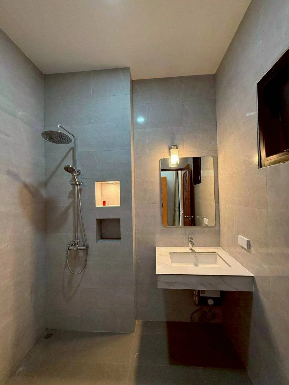 alwo-signature-luxury-villa-hua-hin-private-pool(10).jpg