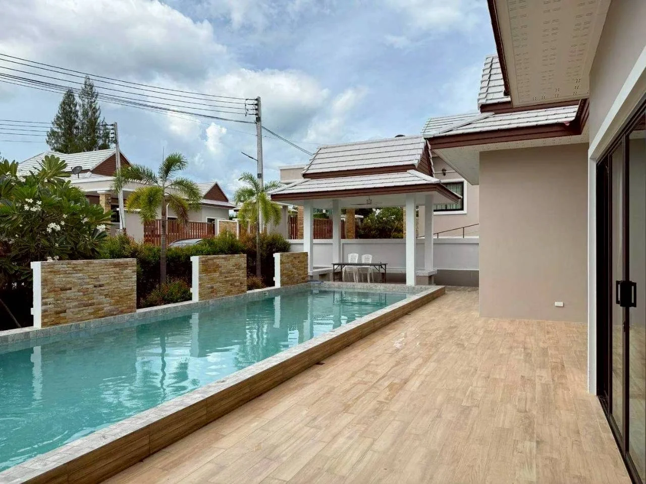 alwo-signature-luxury-villa-hua-hin-private-pool(6)_11zon.webp