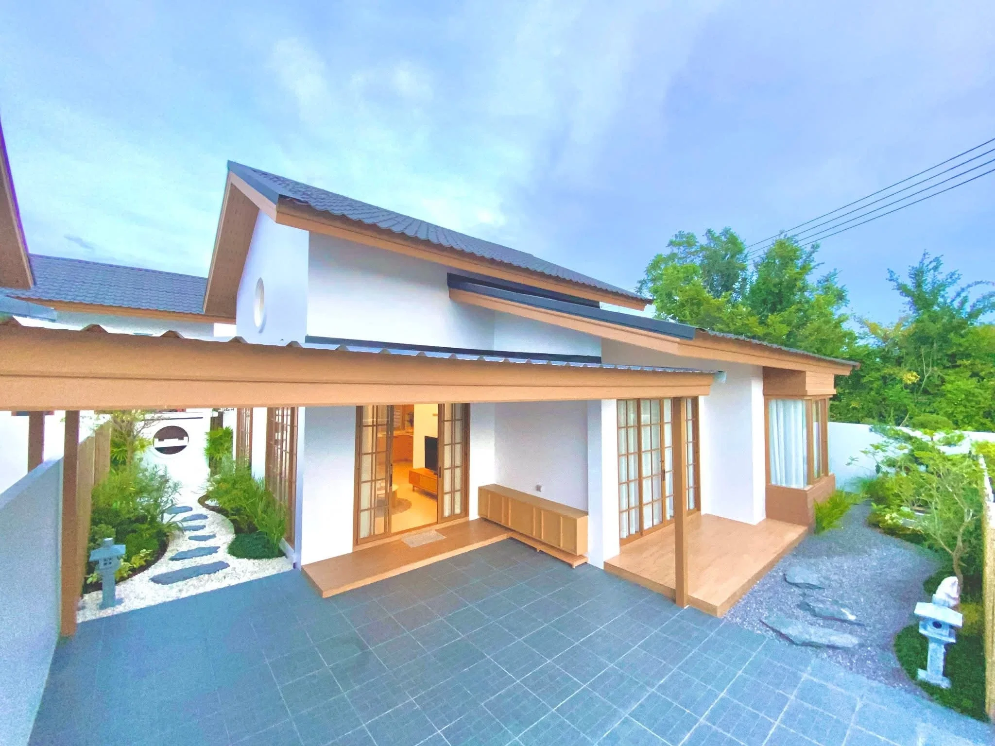baan-somdul-2-corner-plot-garden-hua-hin.webp