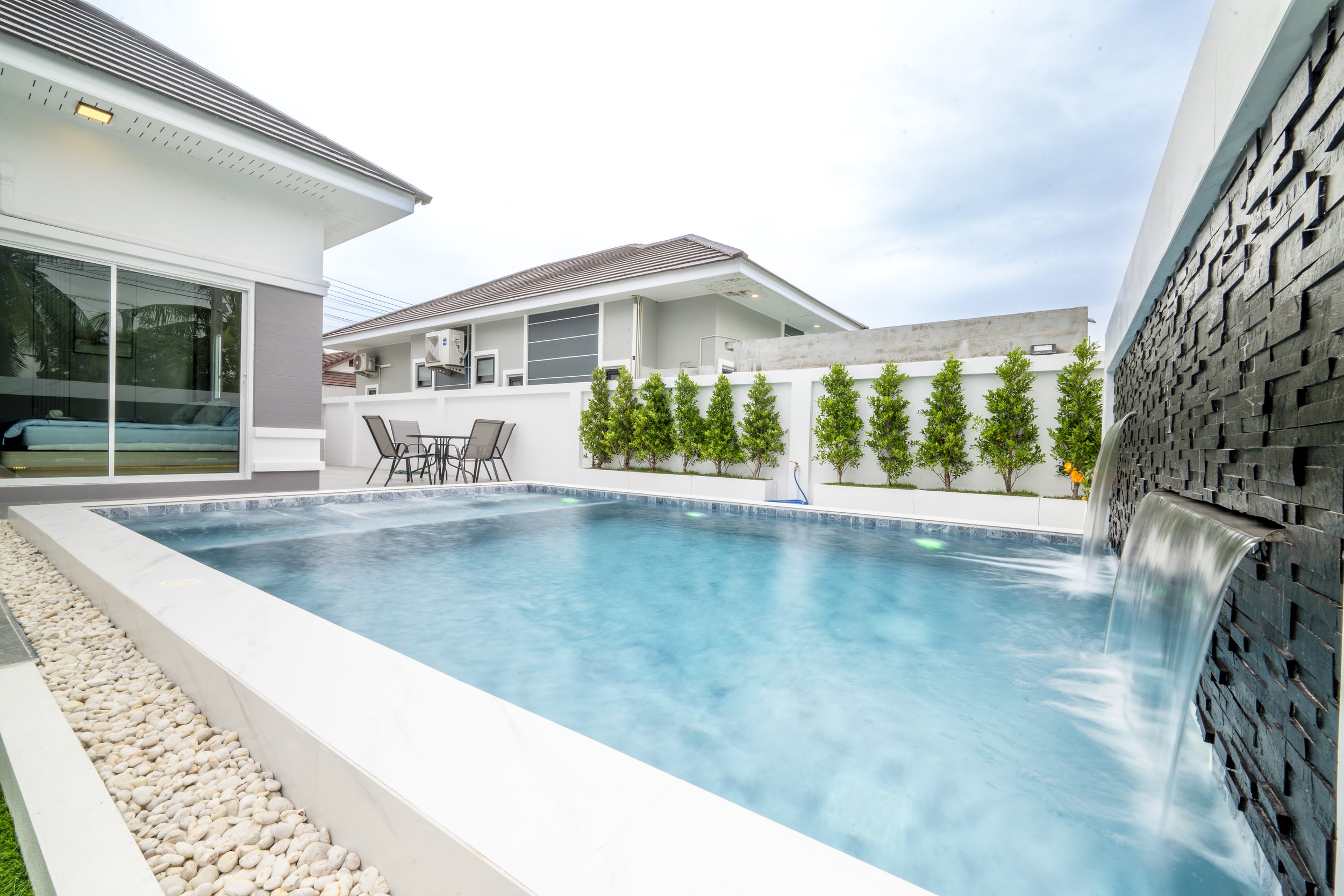 Private pool