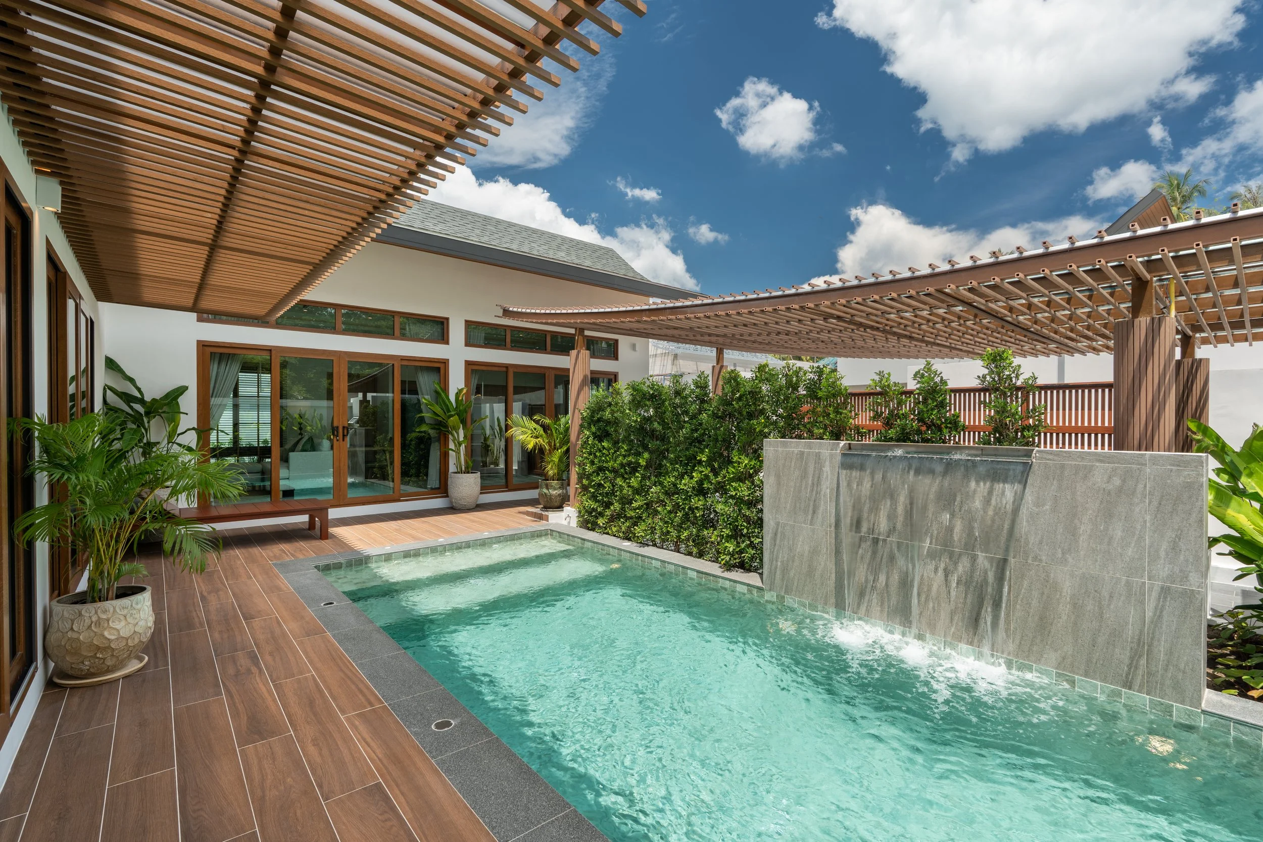 Private pool