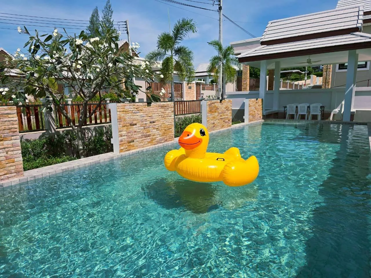 alwo-signature-luxury-villa-hua-hin-private-pool(4).jpg