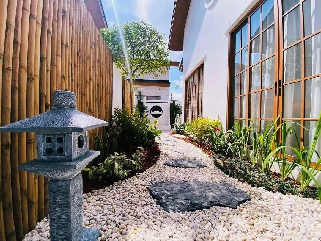baan-somdul-2-japanese-style-garden-hua-hin.webp