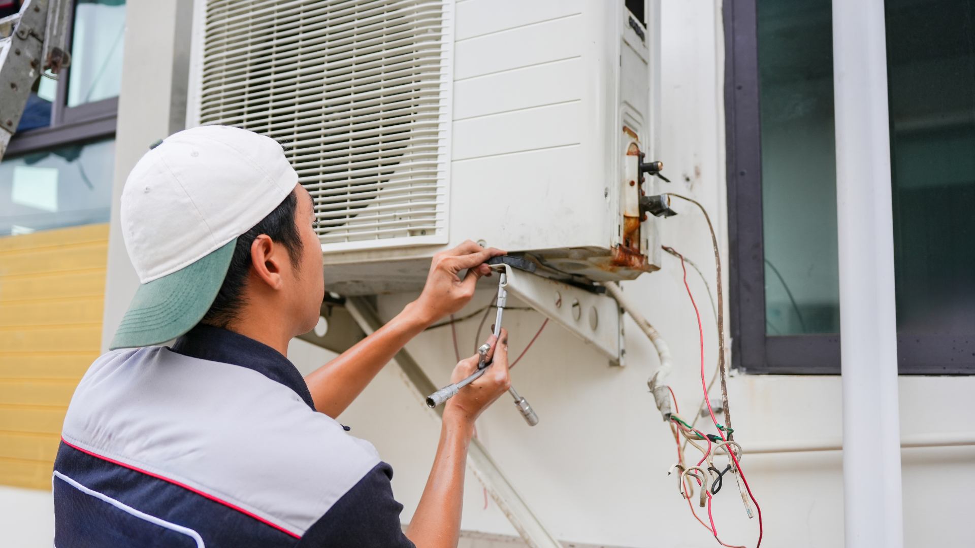CoolHouse Appliances Technician