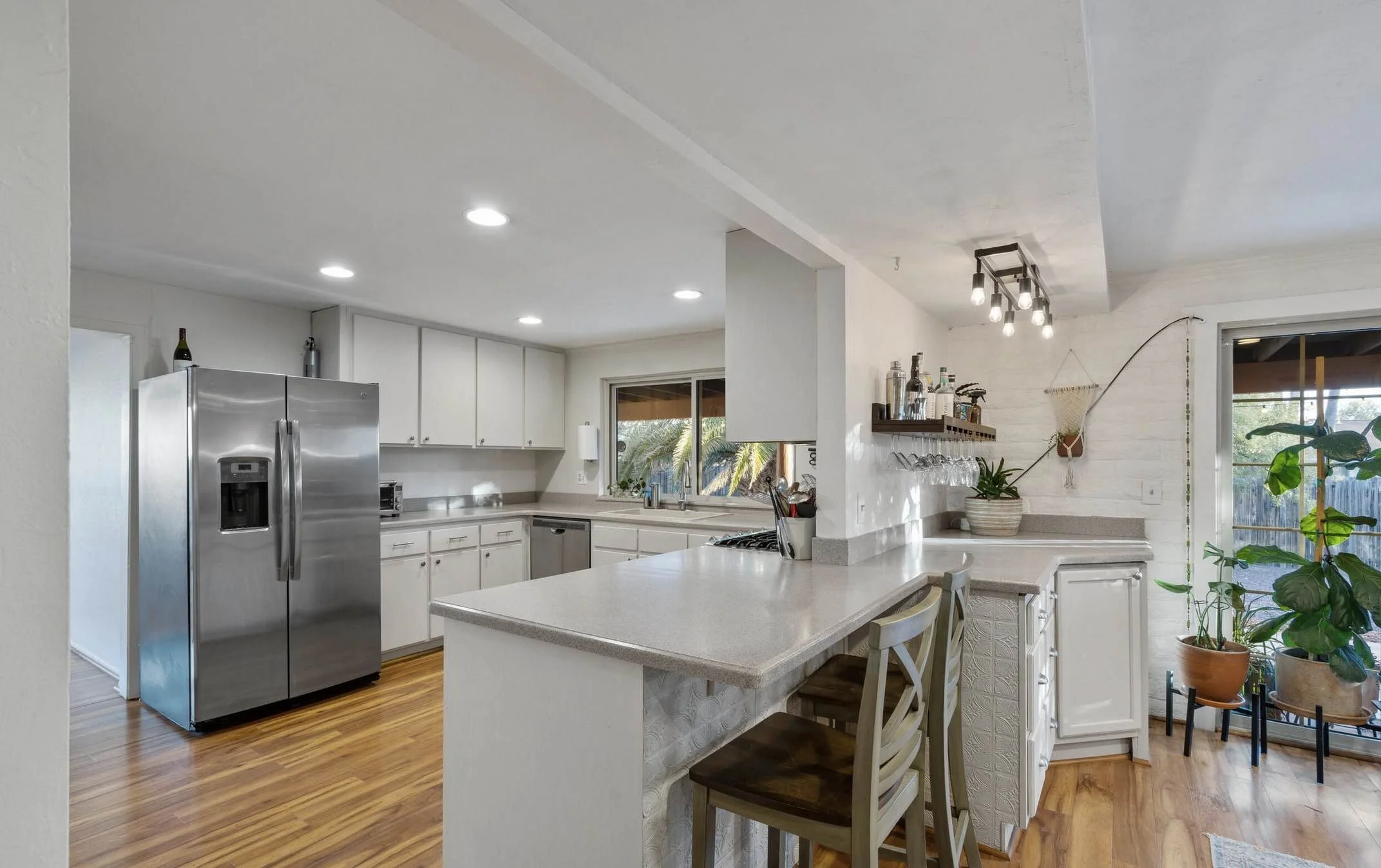 Updated Sabino Vista Neighborhood Home