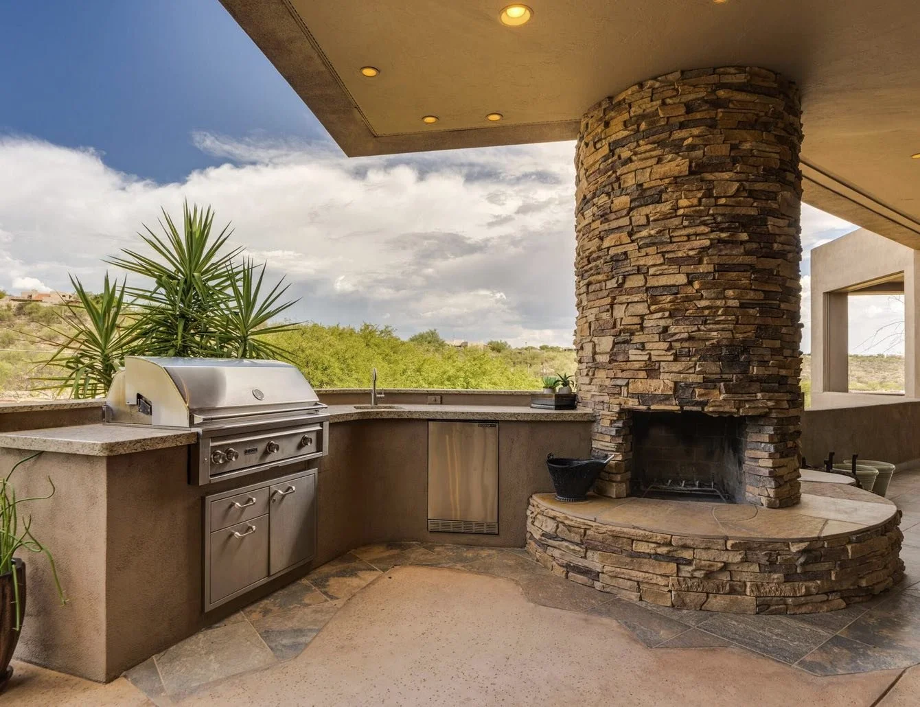 luxury-outdoor-grill-and-fireplace-patio